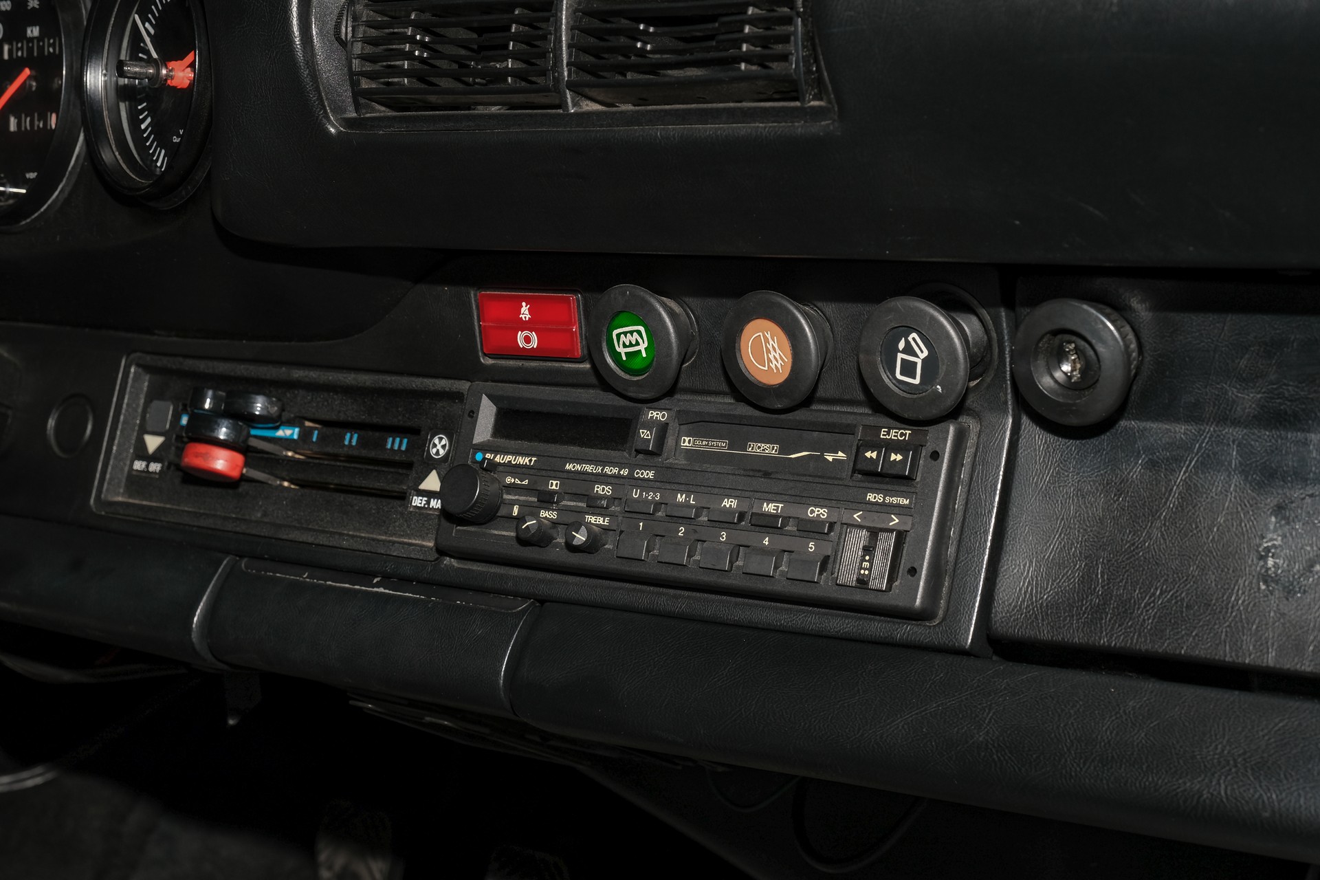 PORSCHE 911 SC-image-17