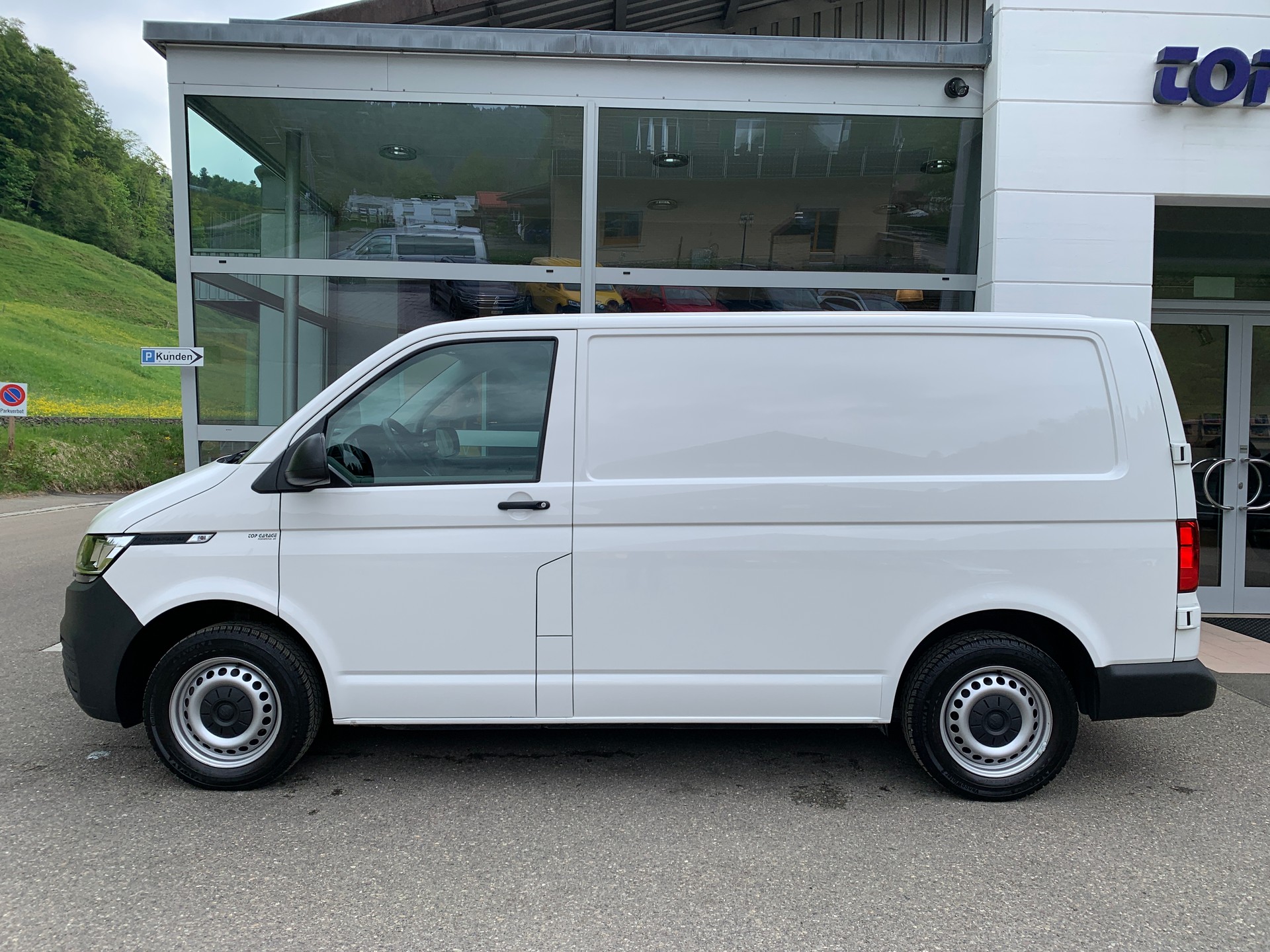 VW T6.1 2.0 TDI Entry-showroom-element-3