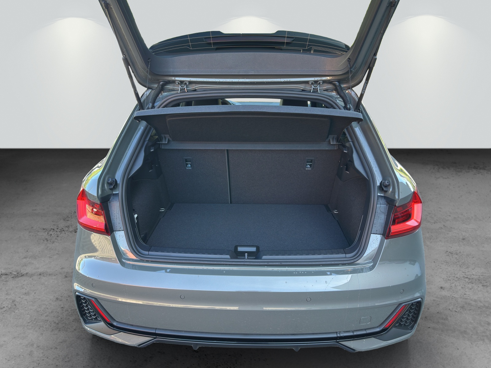 AUDI A1 Sportback 35 TFSI S Line S-tronic-image-9