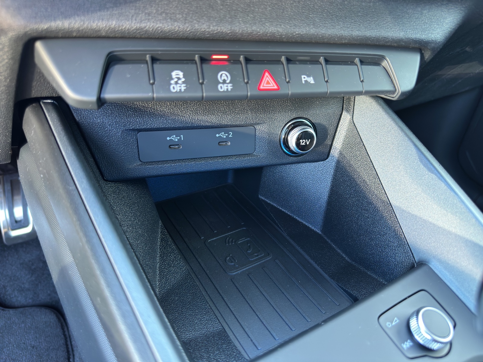 AUDI A1 Sportback 35 TFSI S Line S-tronic-image-14