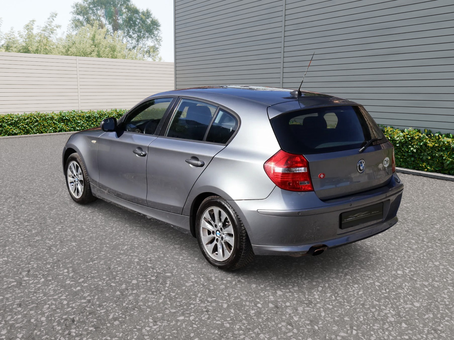 BMW 116i Sport-image-5