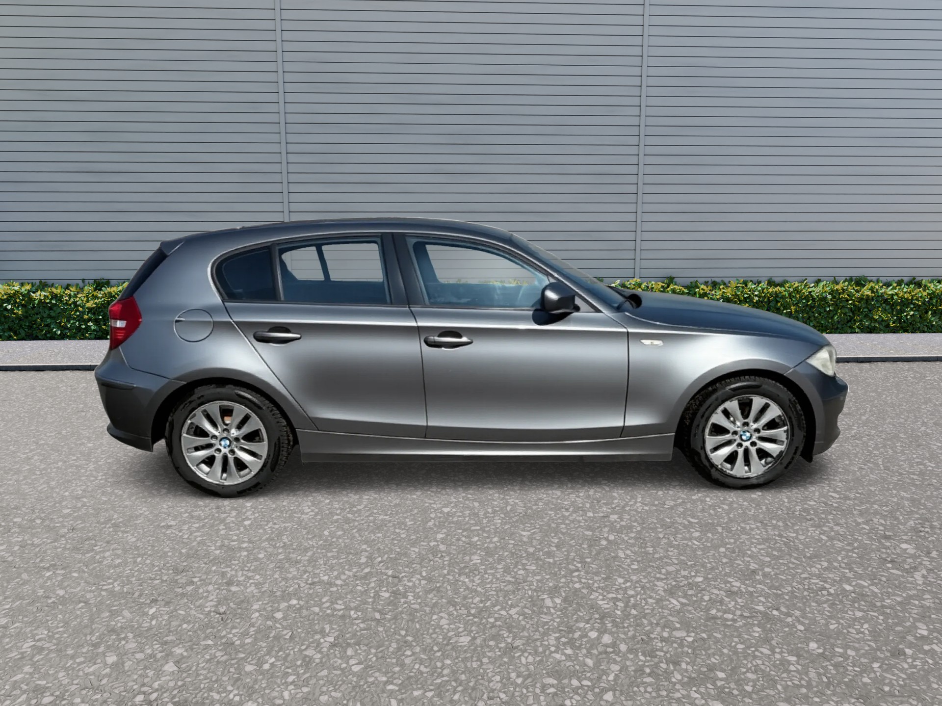 BMW 116i Sport-image-2