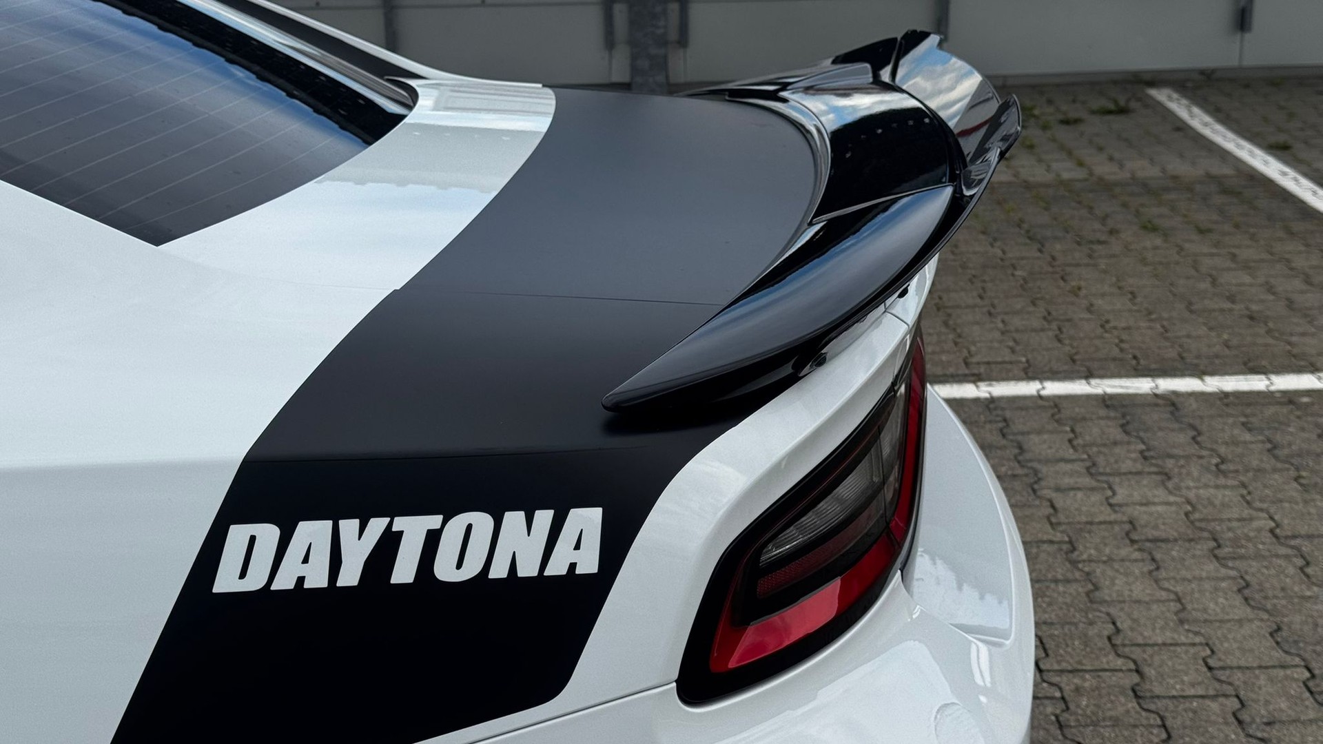 DODGE Charger DAYTONA-image-6