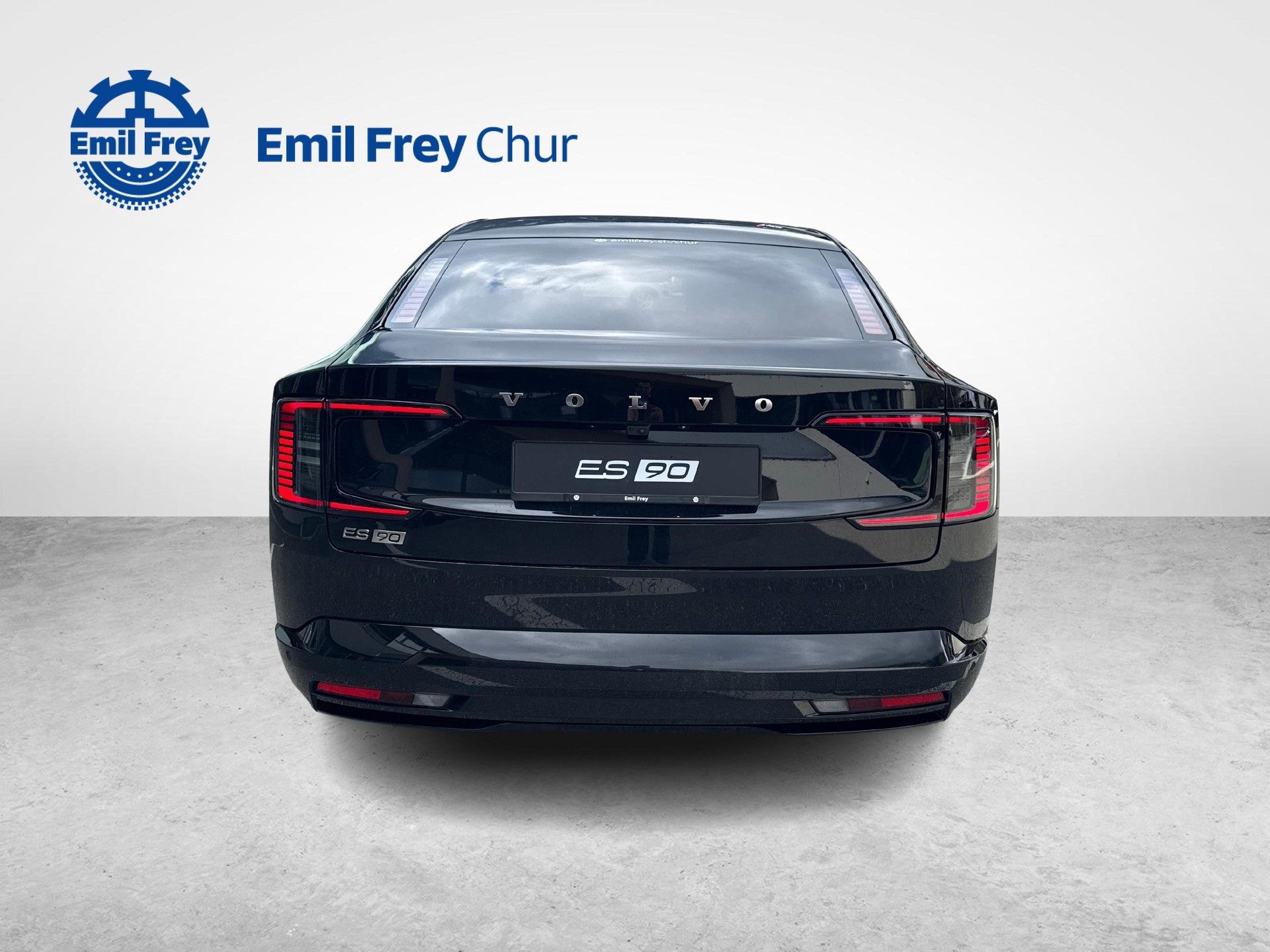VOLVO ES90 Ultra-showroom-element-3