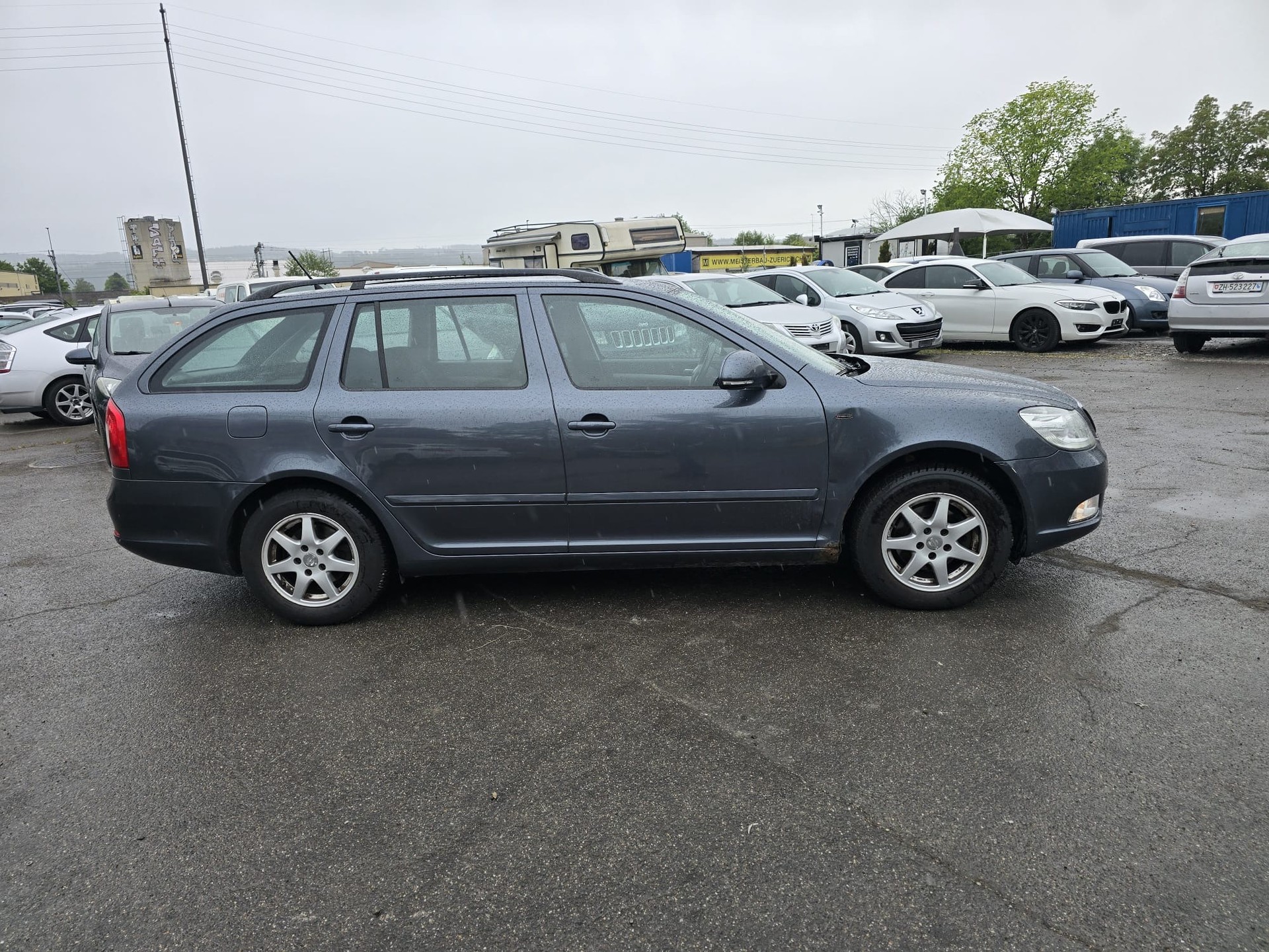 SKODA Octavia Combi 1.6 TDI Swiss Adventure 4x4-image-4