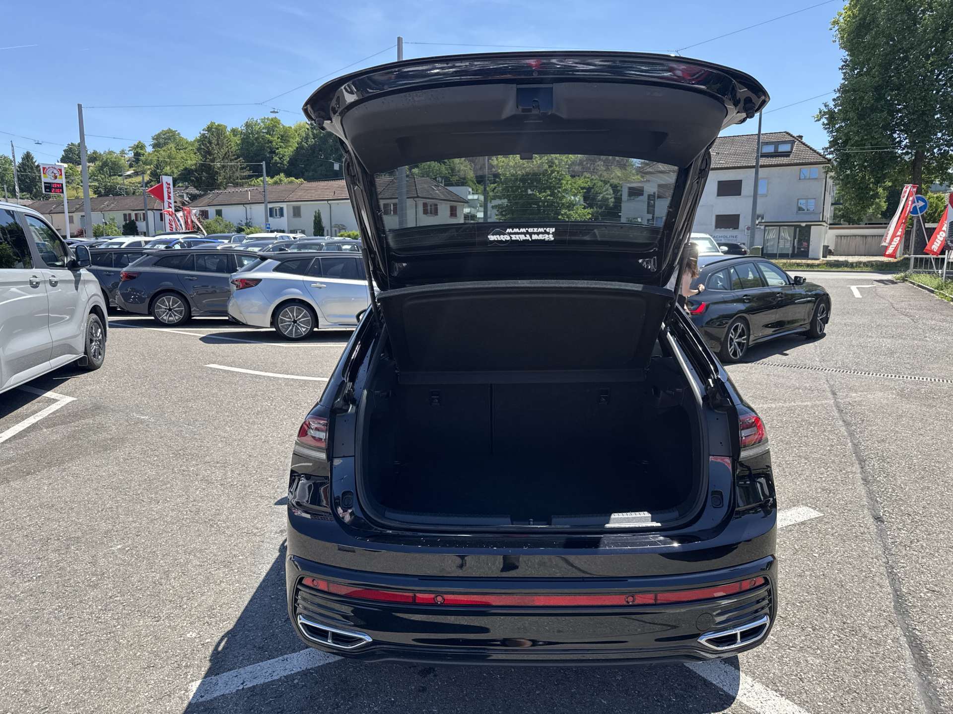 VW Taigo 1.0 TSi R-Line DSG-Automat-image-7