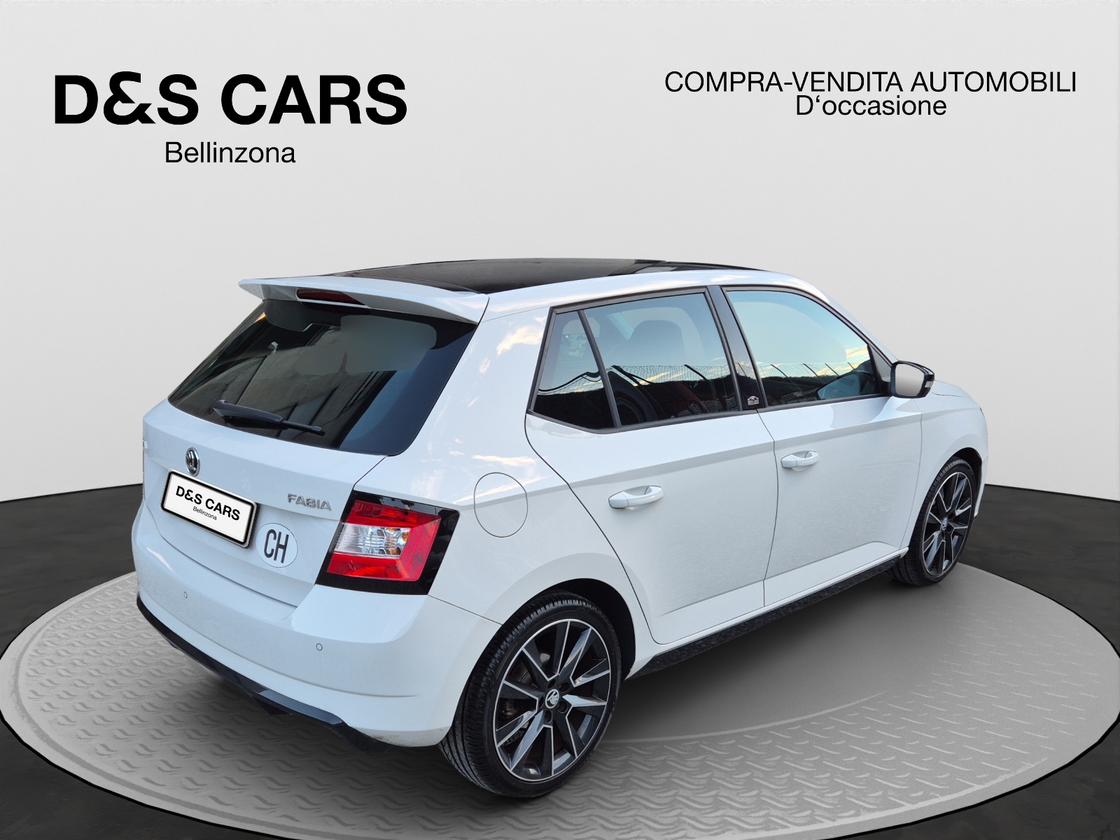 SKODA Fabia 1.2 TSI Monte Carlo-image-5