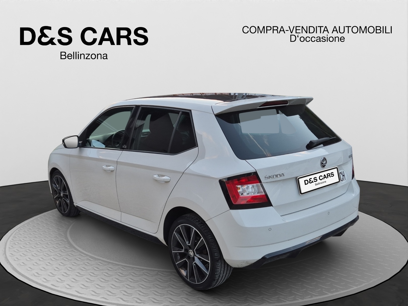 SKODA Fabia 1.2 TSI Monte Carlo-image-3