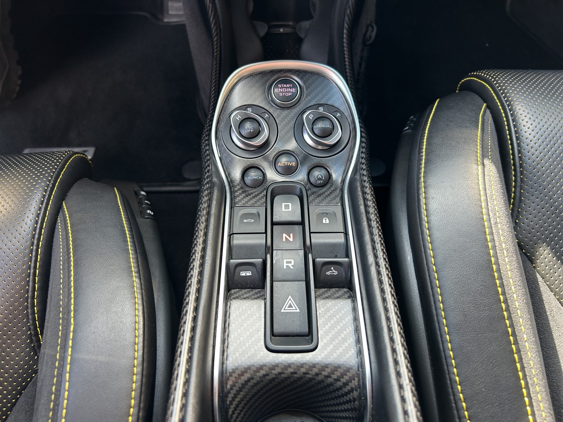 McLAREN 570S Spider 3.8 V8 SSG-image-13