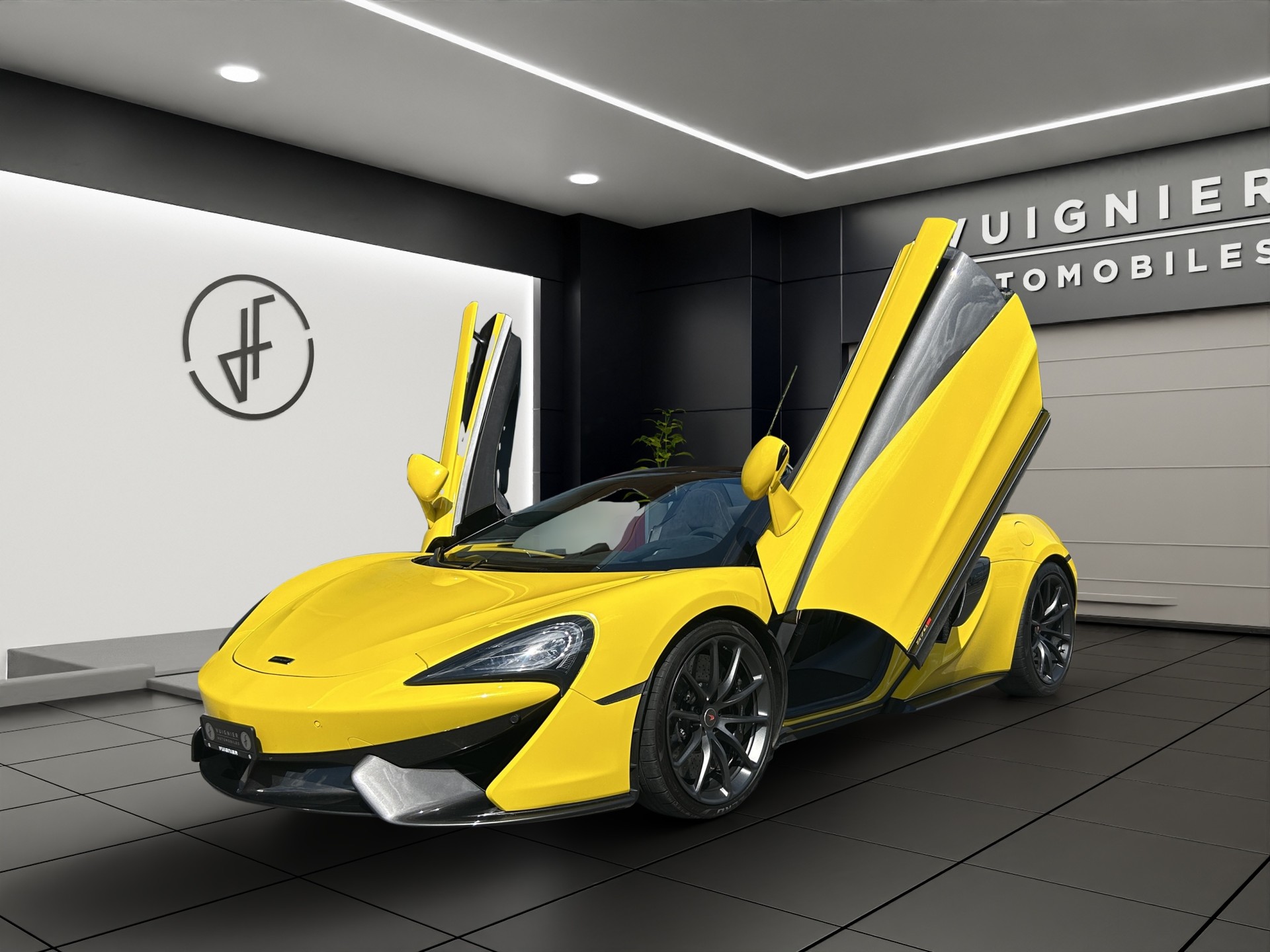 McLAREN 570S Spider 3.8 V8 SSG