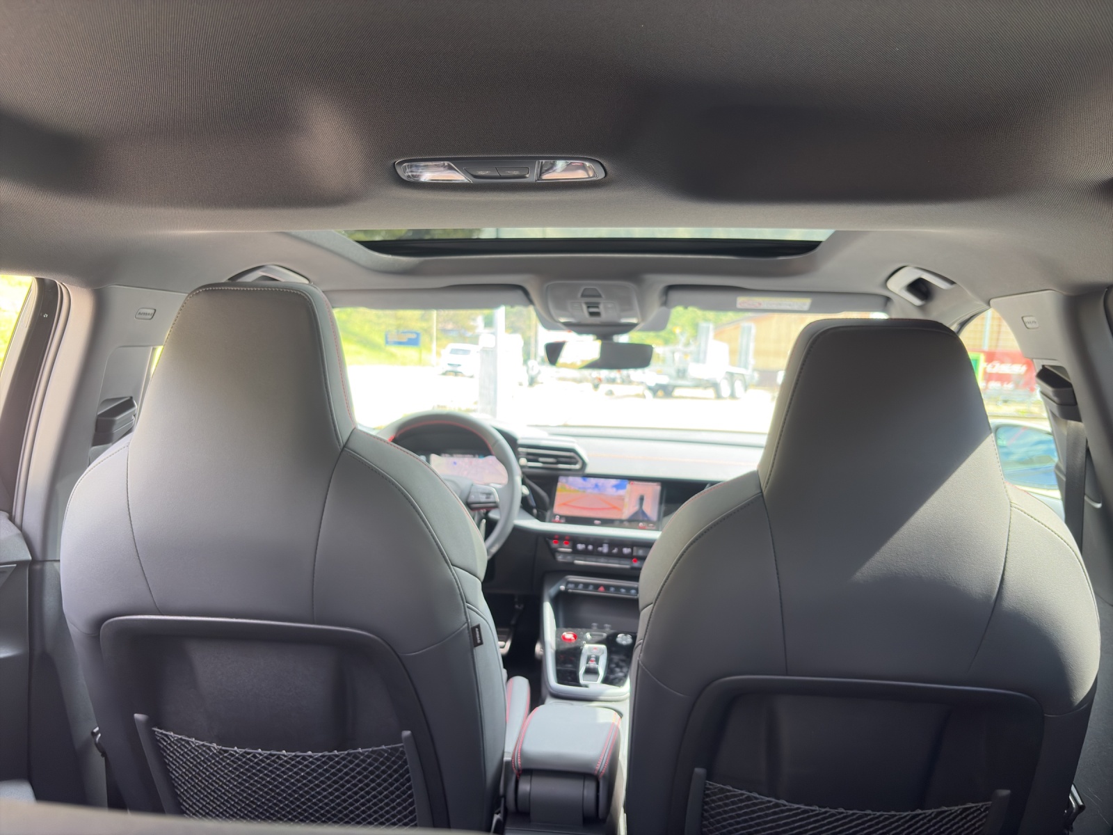 AUDI S3 Sportback 2.0 TFSI quattro S-Tronic-image-8