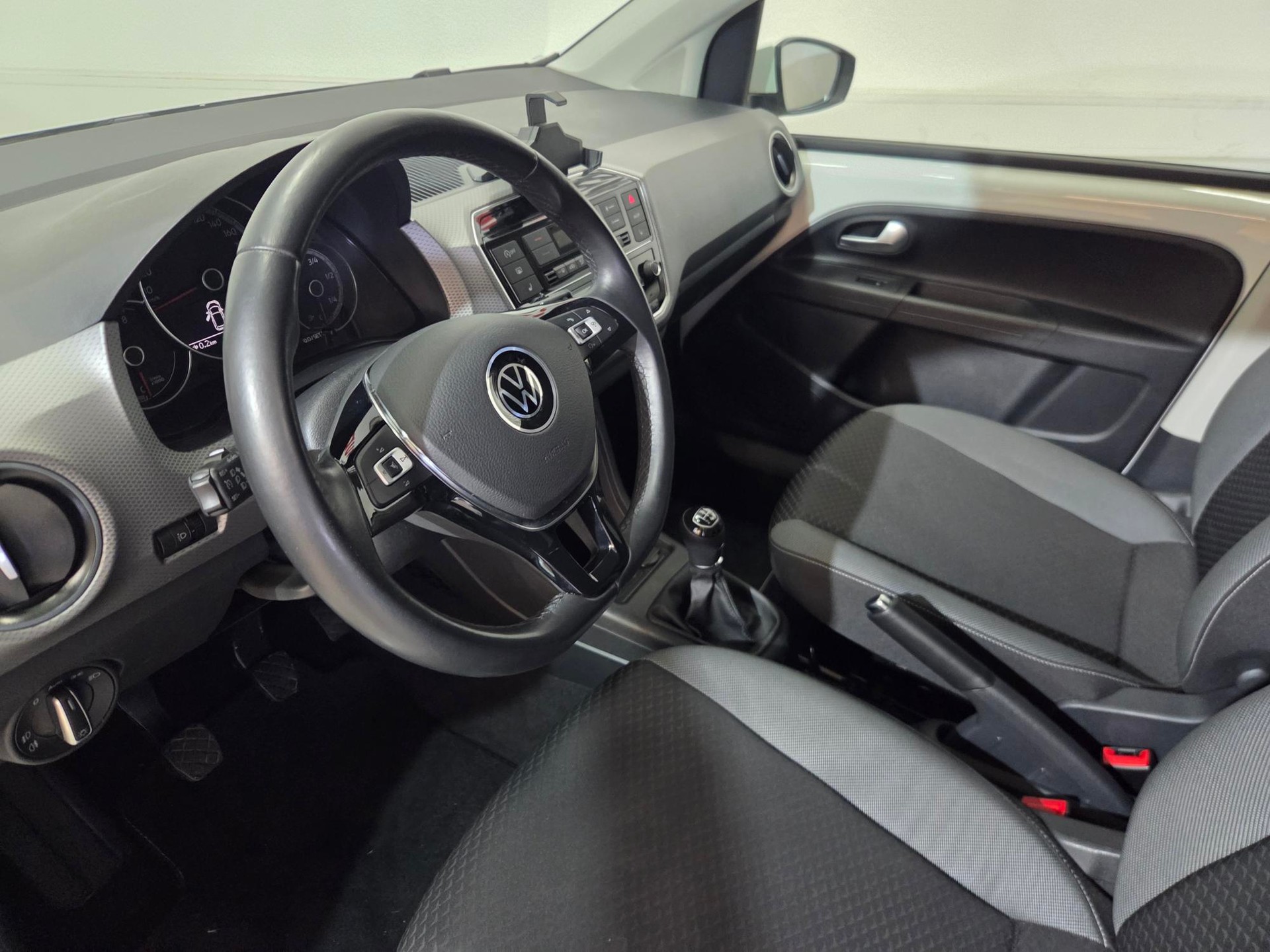 VW Up 1.0 MPI Active-image-7