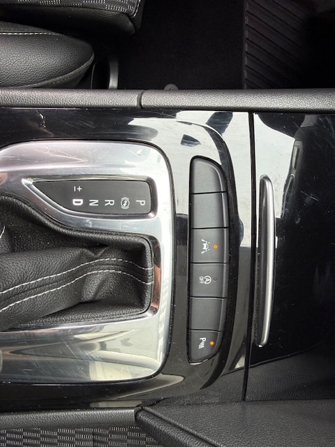 OPEL Insignia 1.6 CDTI Sports Tourer Excellence Automatic-image-14