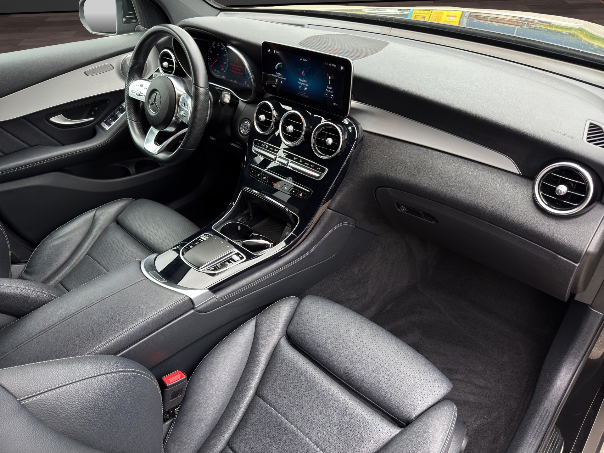 MERCEDES-BENZ GLC Coupé 300 e AMG Line 9G-Tronic-image-18