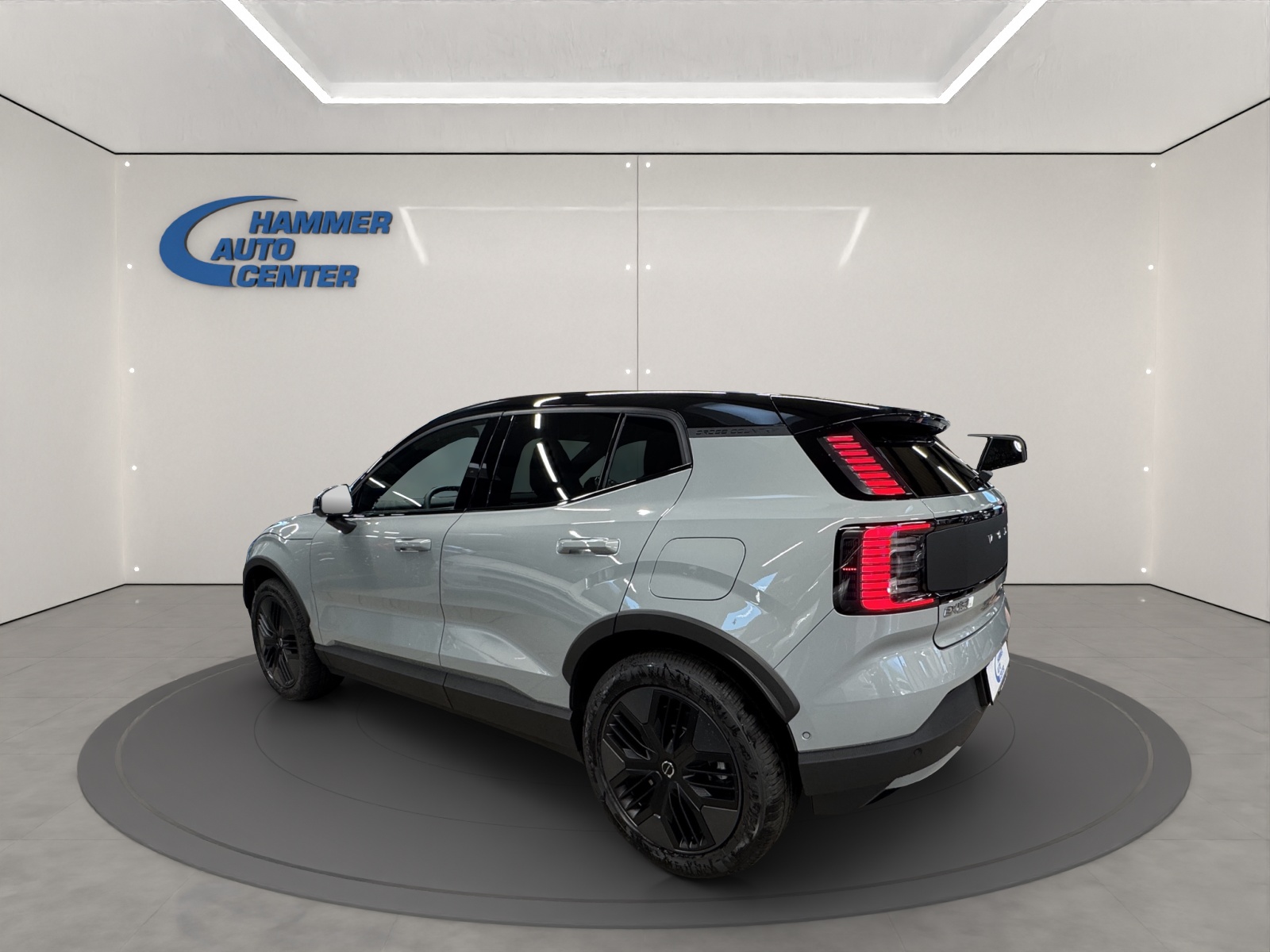 VOLVO EX30 CC P8 Ultra AWD-image-2