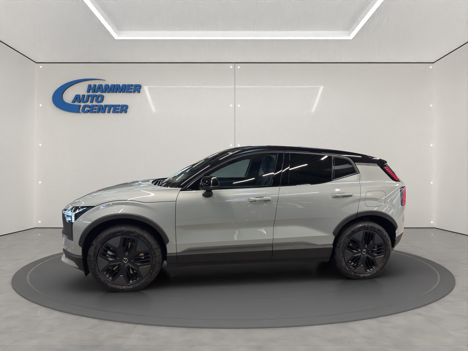 VOLVO EX30 CC P8 Ultra AWD-image-1