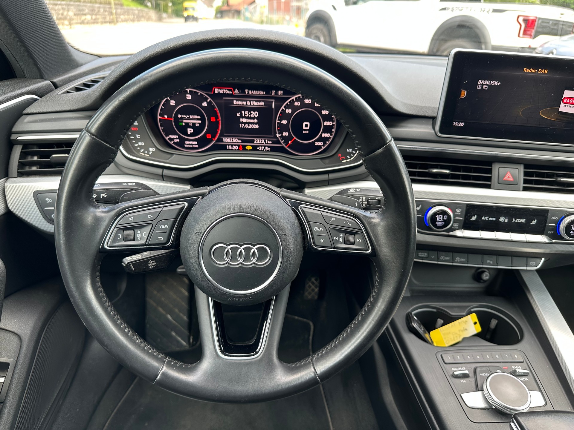 AUDI A4 Avant 2.0 TDI Sport quattro S-tronic-image-14
