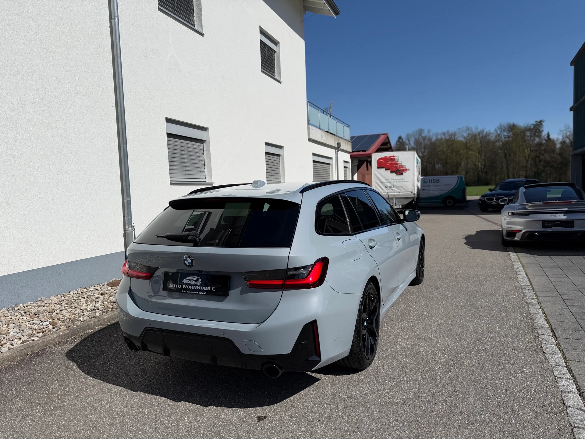 BMW 320d xDrive 48V Touring Steptronic M Sport-image-7