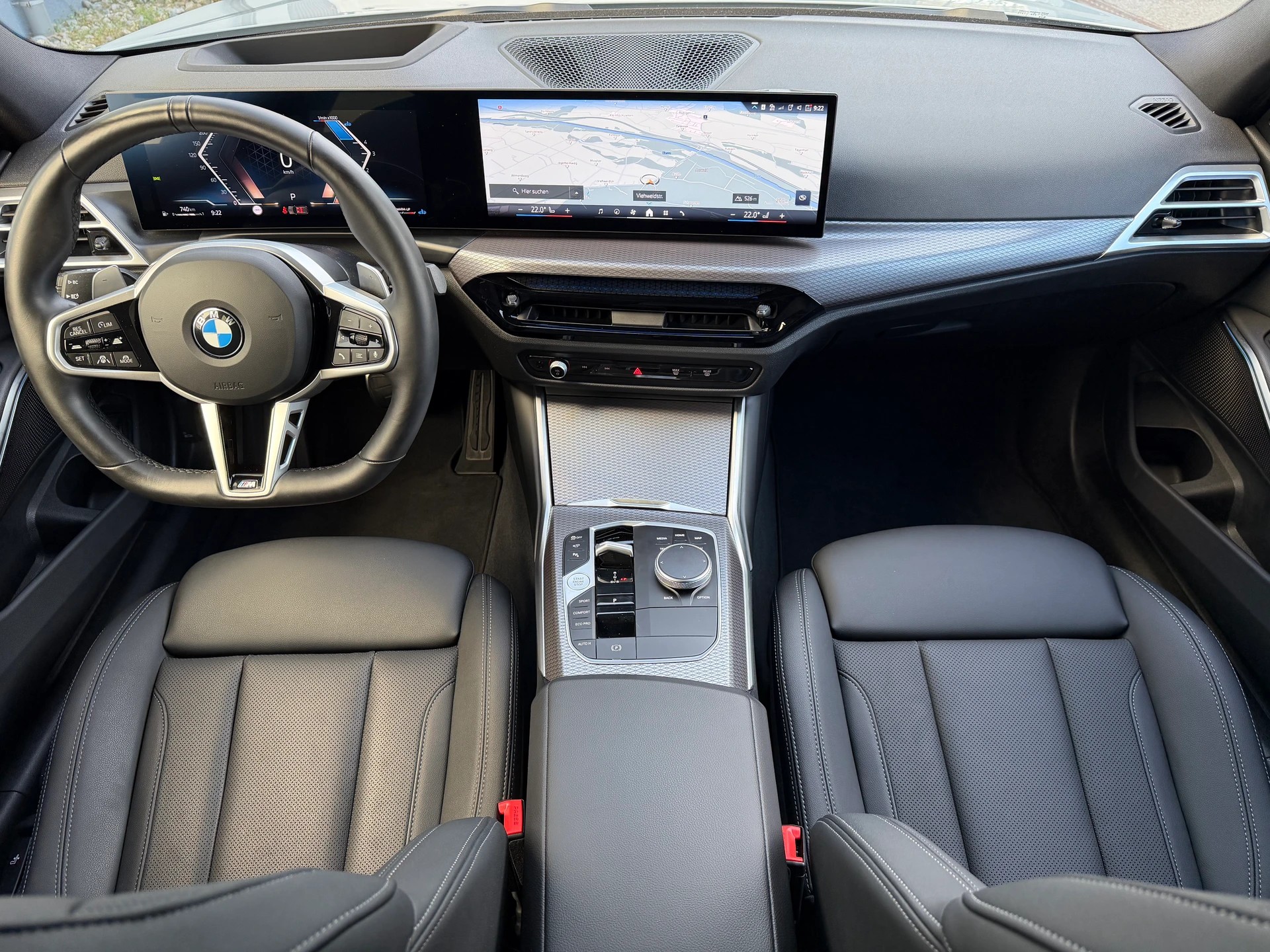 BMW 320d xDrive 48V Touring Steptronic M Sport-image-18