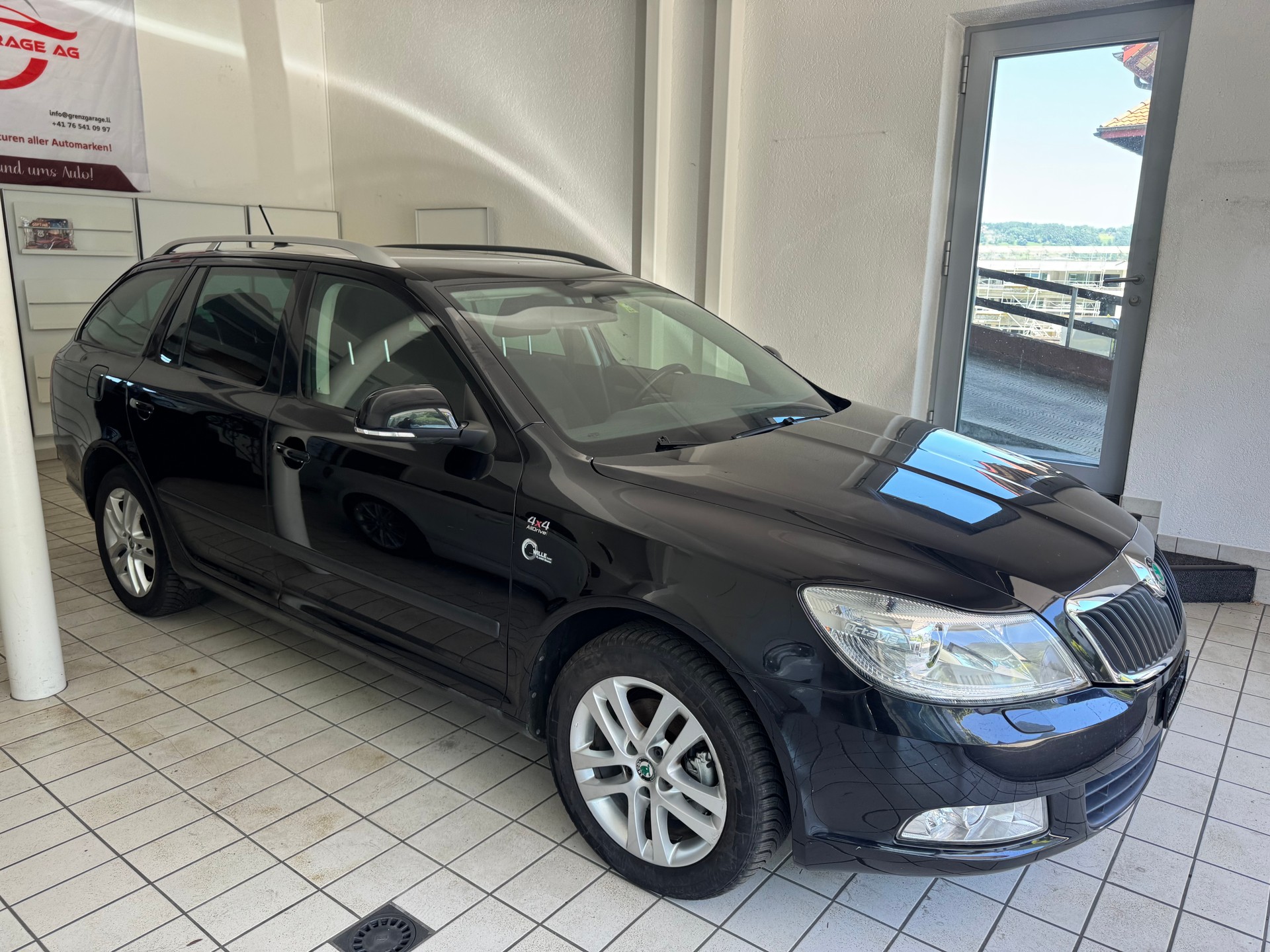 SKODA Octavia Combi 1.8 TSI AllDrive 4x4-image-3