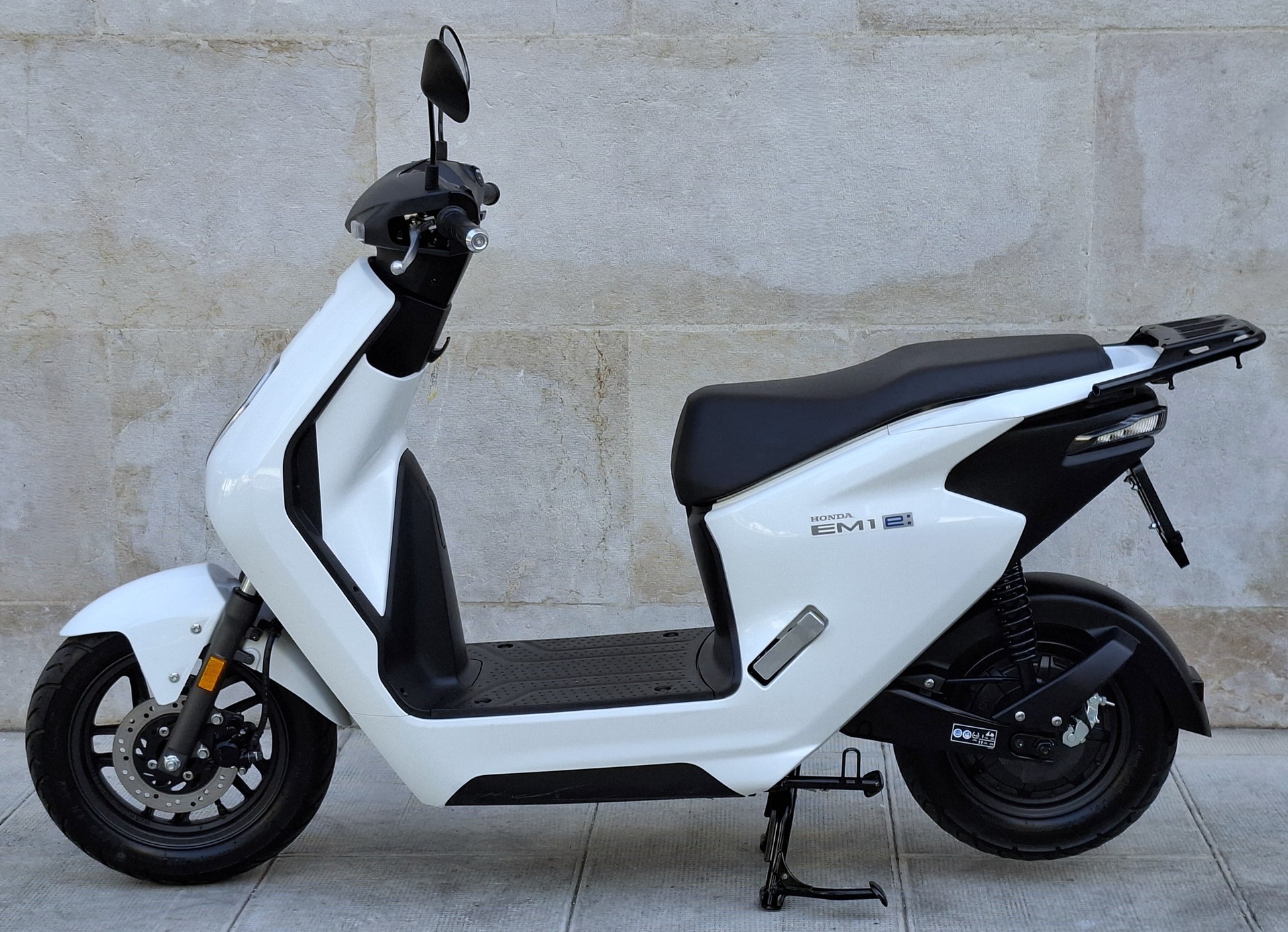 HONDA EM1-E-showroom-element-2