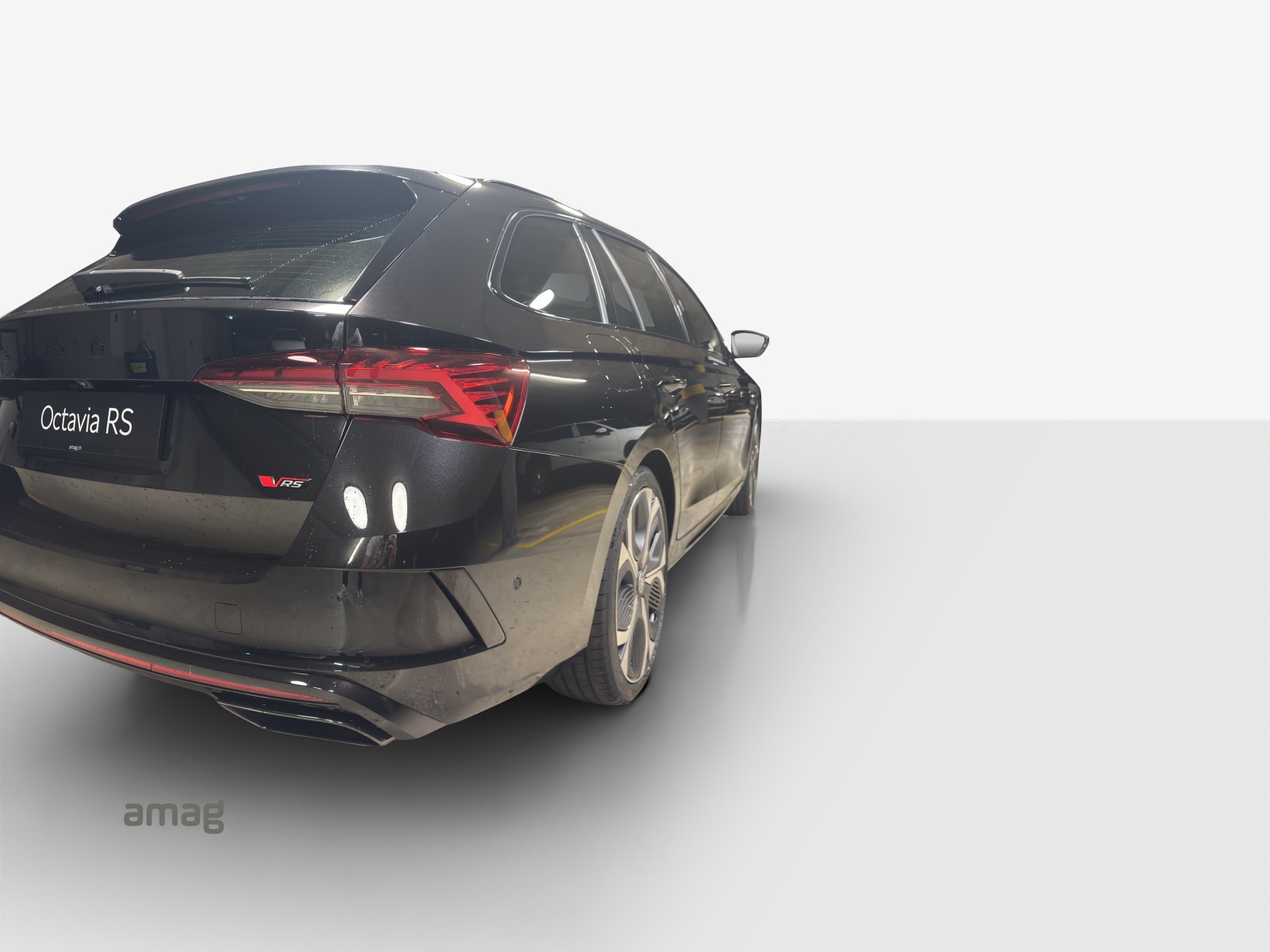 SKODA Octavia RS 30 Years Edition-image-14