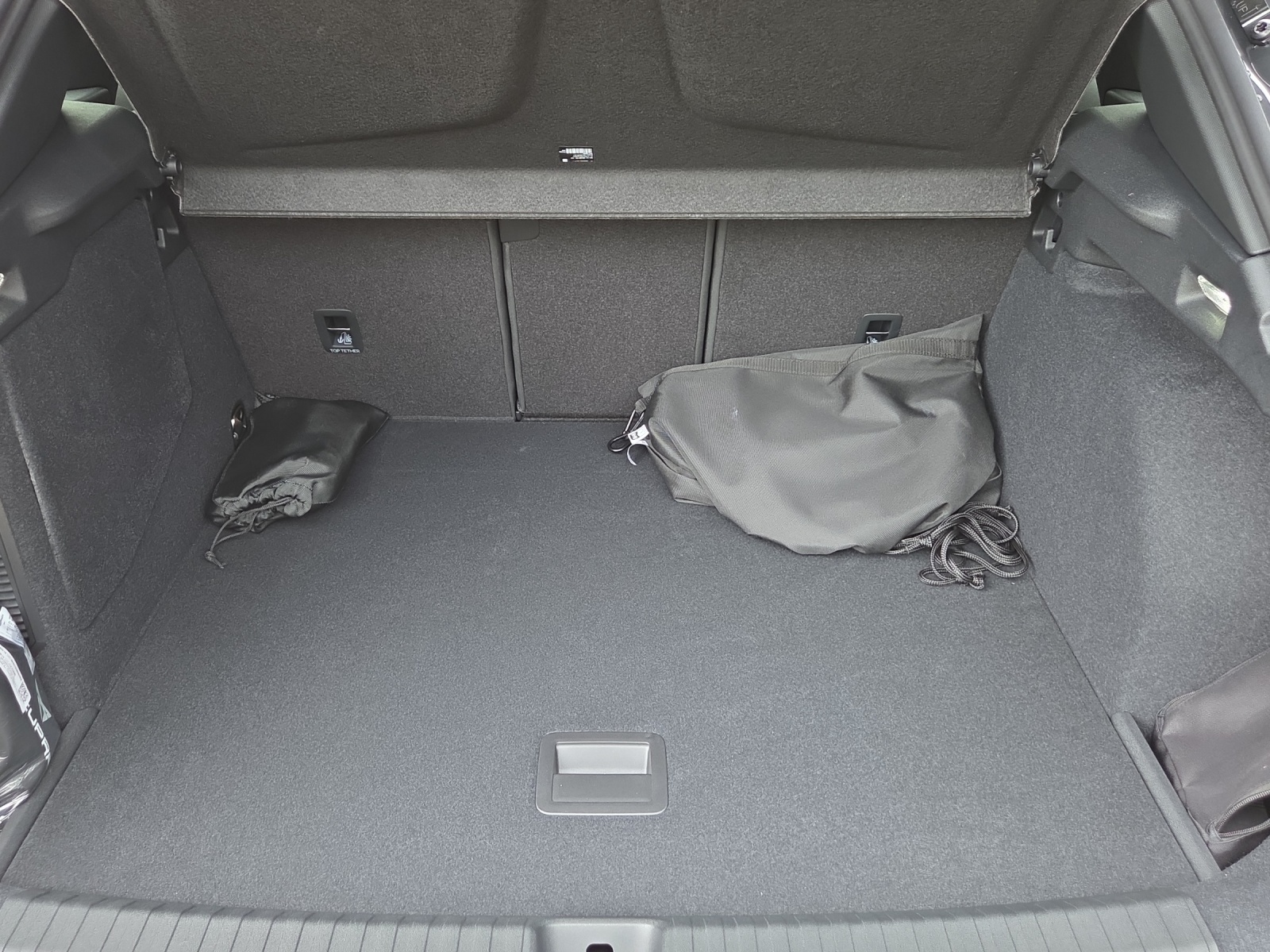 CUPRA Terramar 1.5 eHybrid Prime Edition DSG-image-12