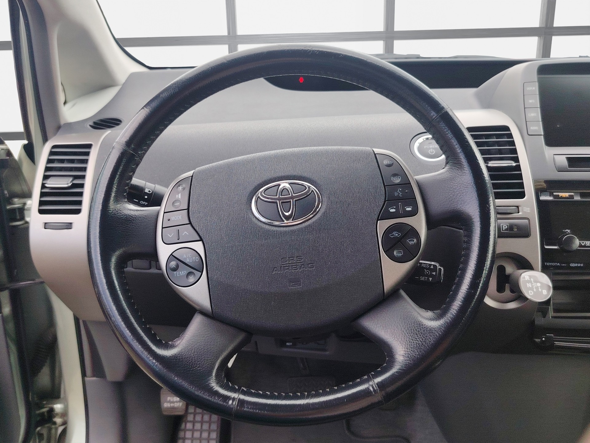 TOYOTA Prius 1.5 16V Hybrid-image-10