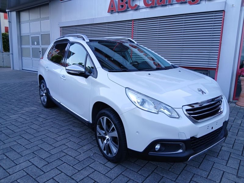 PEUGEOT 2008 1.2 PureTech Allure EAT6-image-0