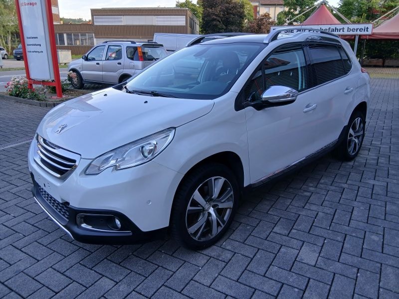 PEUGEOT 2008 1.2 PureTech Allure EAT6-image-3