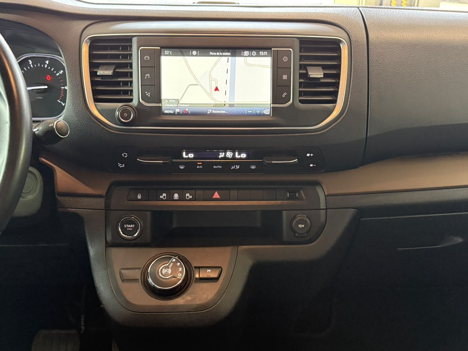 TOYOTA Proace Verso 2.0 D-4D Family Medium Automatic-image-14