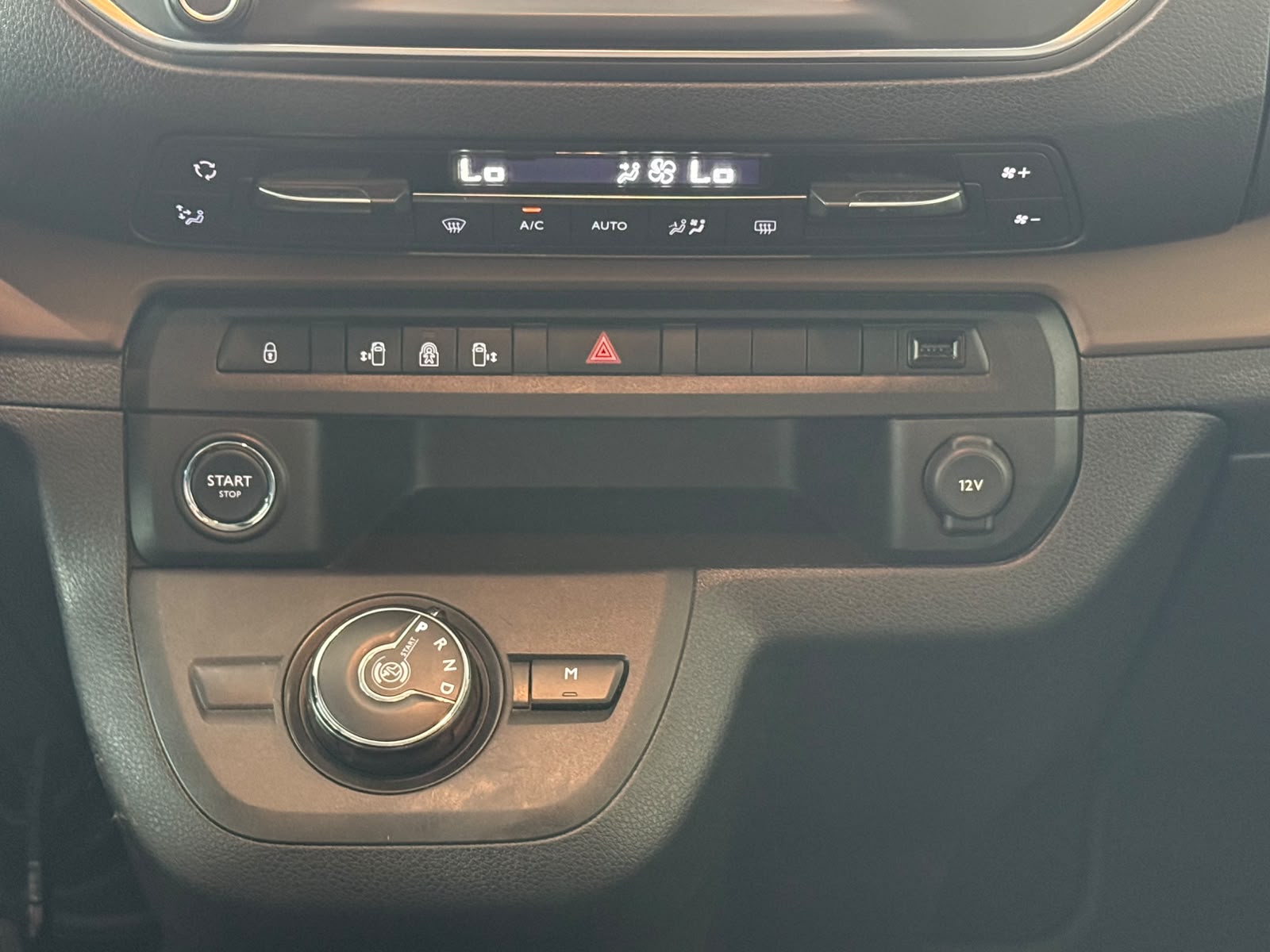 TOYOTA Proace Verso 2.0 D-4D Family Medium Automatic-image-15