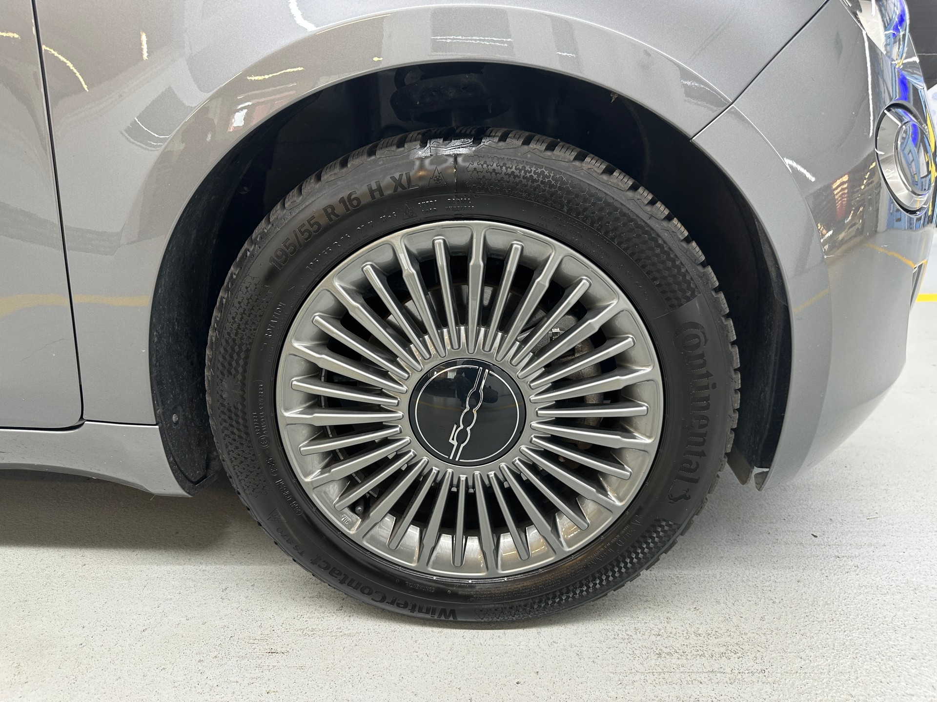 FIAT 500 electric 87 kW Icon-image-6