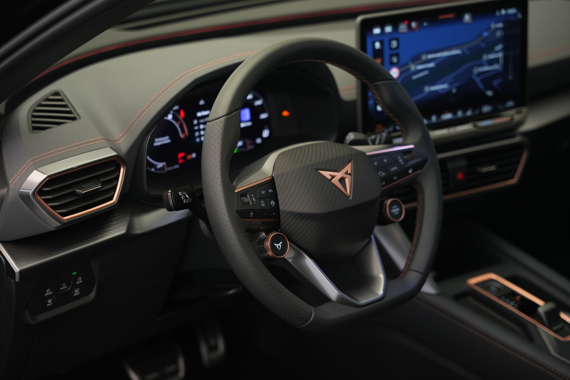 CUPRA Formentor 2.0TSI VZ 4Drive DSG *CH-Fahrzeug* *AHK* *Panorama* *Assistenzpaket*-image-20