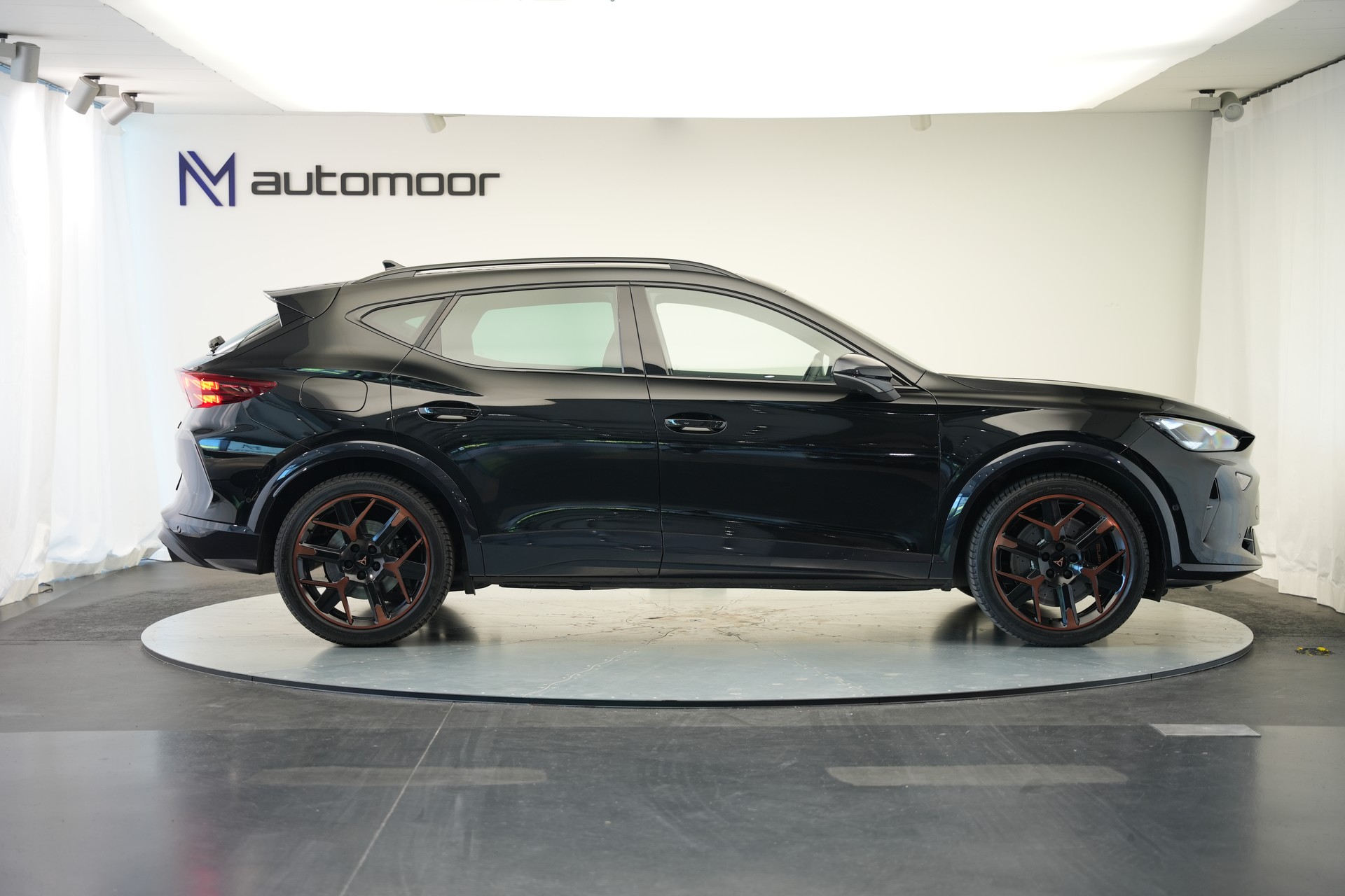 CUPRA Formentor 2.0TSI VZ 4Drive DSG *CH-Fahrzeug* *AHK* *Panorama* *Assistenzpaket*-image-3