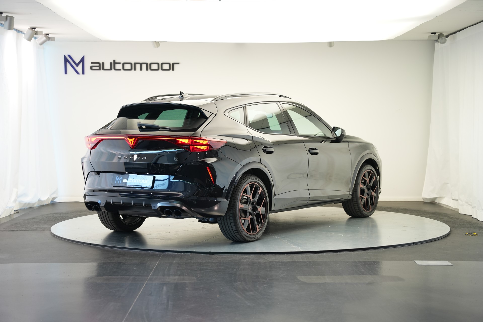 CUPRA Formentor 2.0TSI VZ 4Drive DSG *CH-Fahrzeug* *AHK* *Panorama* *Assistenzpaket*-image-4