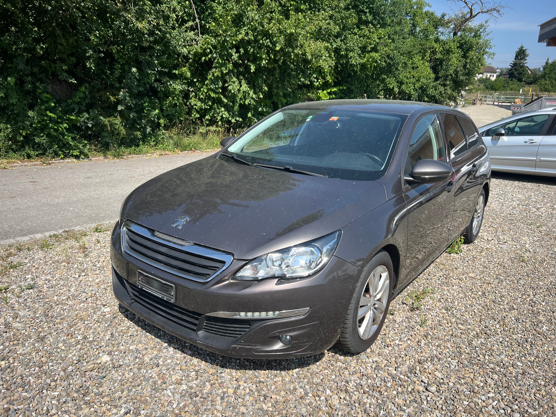 PEUGEOT 308 SW 2.0 BlueHDI Active Automatic-image-2