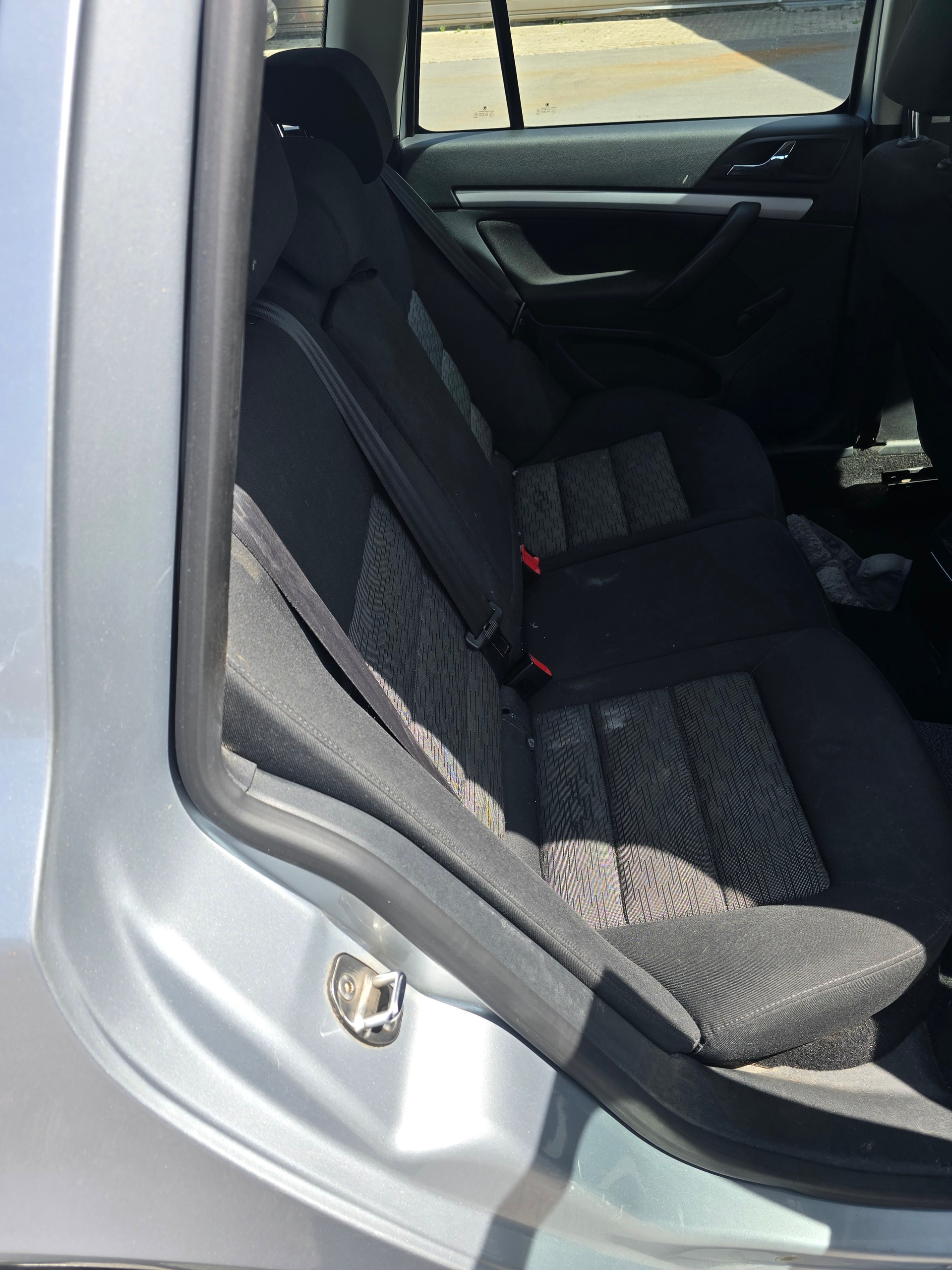 SKODA Octavia Combi 1.6 TDI-image-13