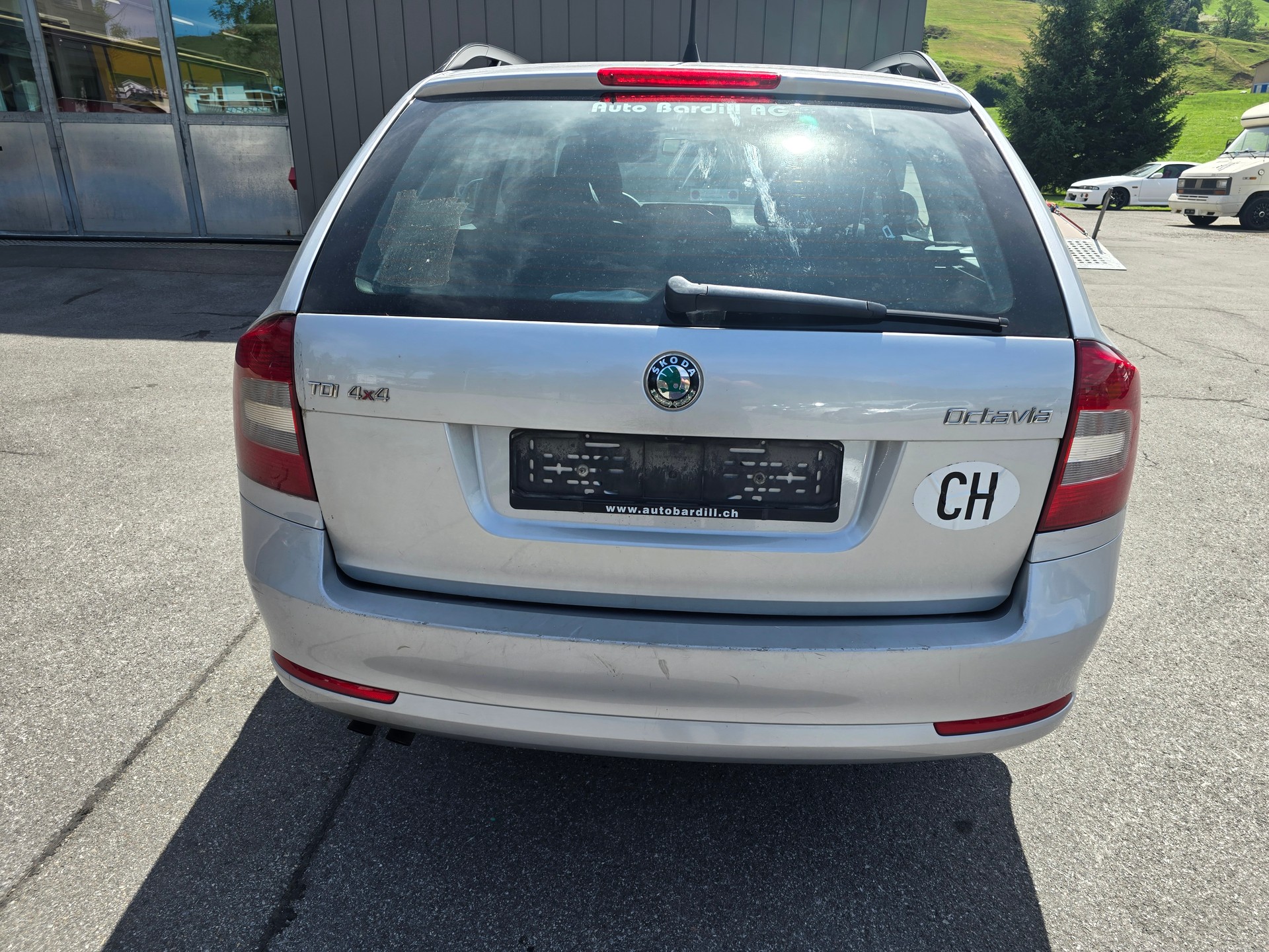 SKODA Octavia Combi 1.6 TDI-image-4