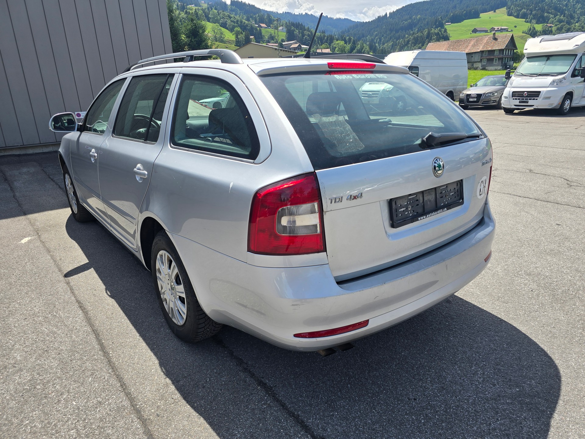 SKODA Octavia Combi 1.6 TDI-image-5
