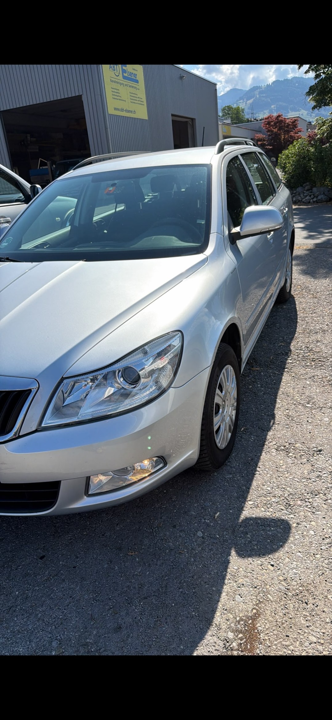 SKODA Octavia Combi 1.6 TDI-image-0