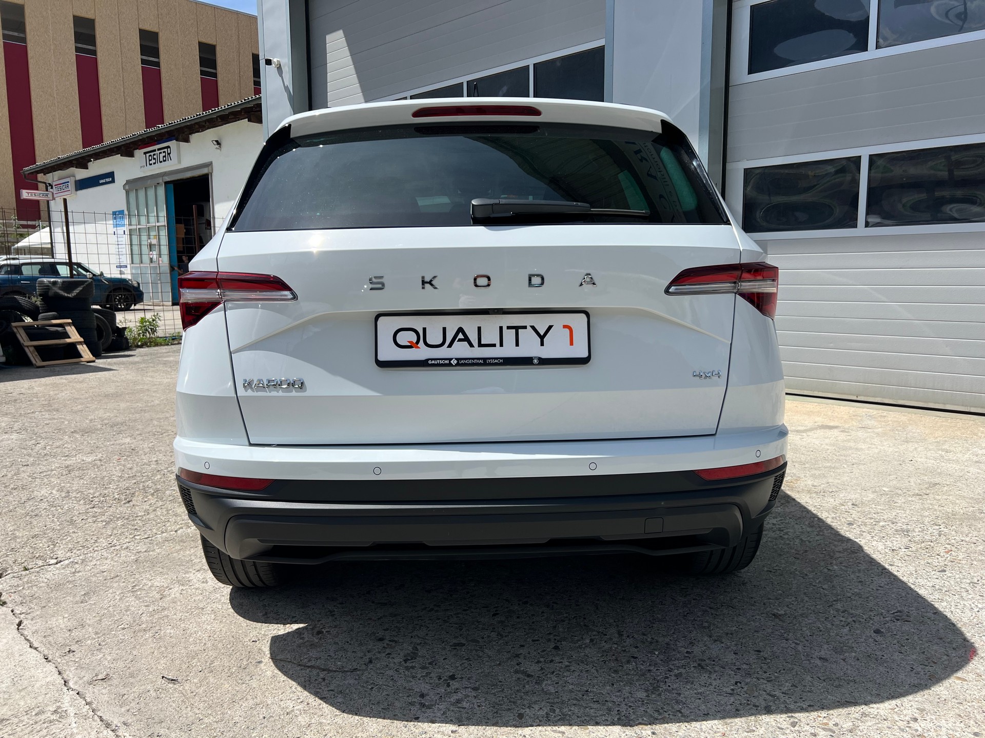 SKODA Karoq 2.0 TDI CR Selection 4x4 DSG - Garantie - Top Zustand - Leasing da 405.-/mese-image-4