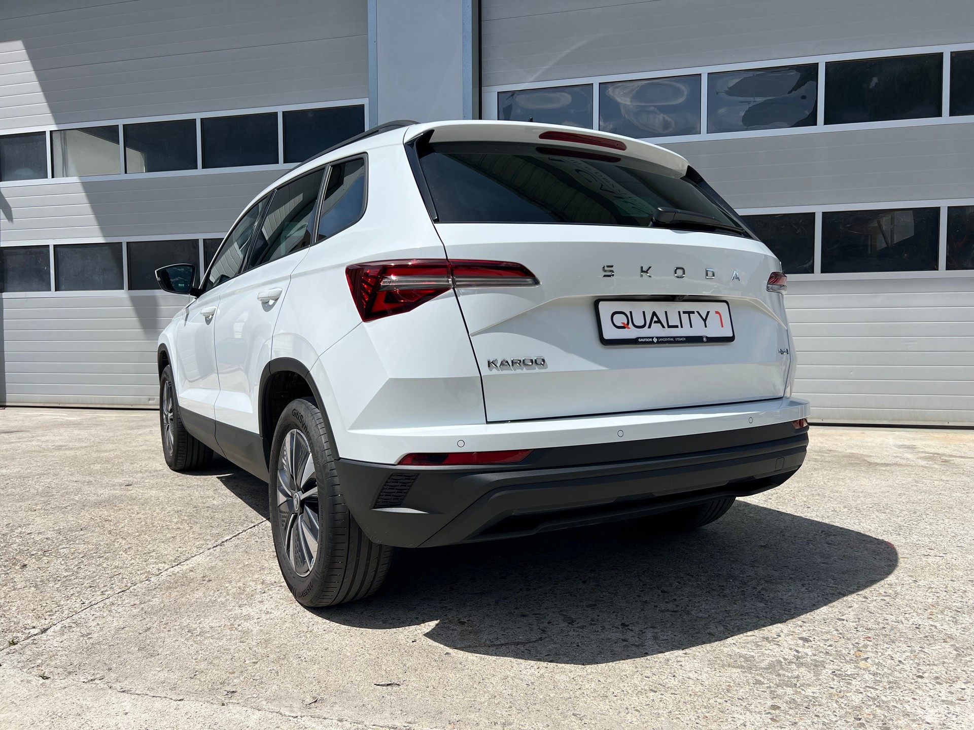 SKODA Karoq 2.0 TDI CR Selection 4x4 DSG - Garantie - Top Zustand - Leasing da 405.-/mese-image-3