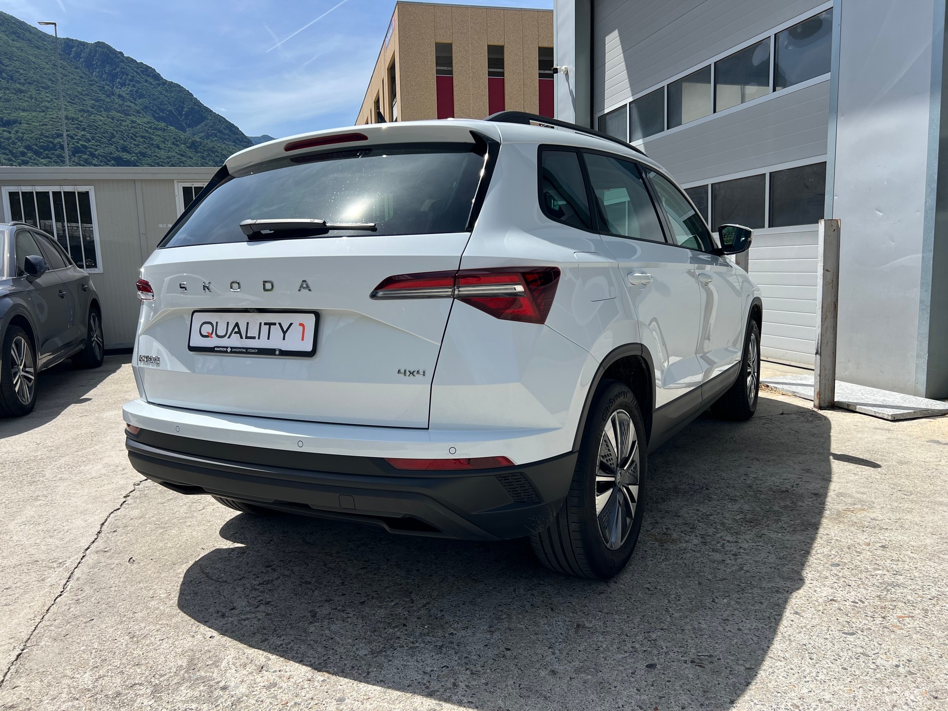 SKODA Karoq 2.0 TDI CR Selection 4x4 DSG - Garantie - Top Zustand - Leasing da 405.-/mese-image-5