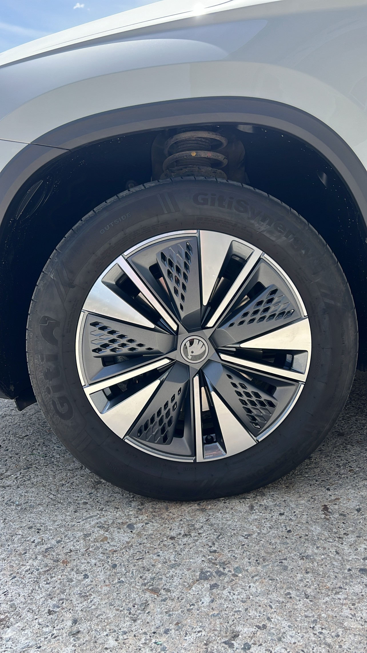 SKODA Karoq 2.0 TDI CR Selection 4x4 DSG - Garantie - Top Zustand - Leasing da 405.-/mese-image-7