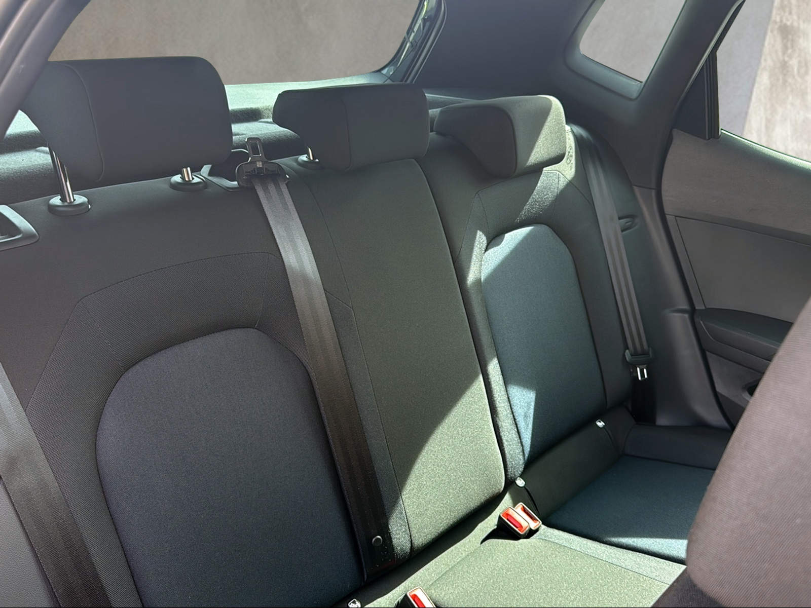 SEAT Arona 1.0 TSI Eco Hola FR DSG-image-12