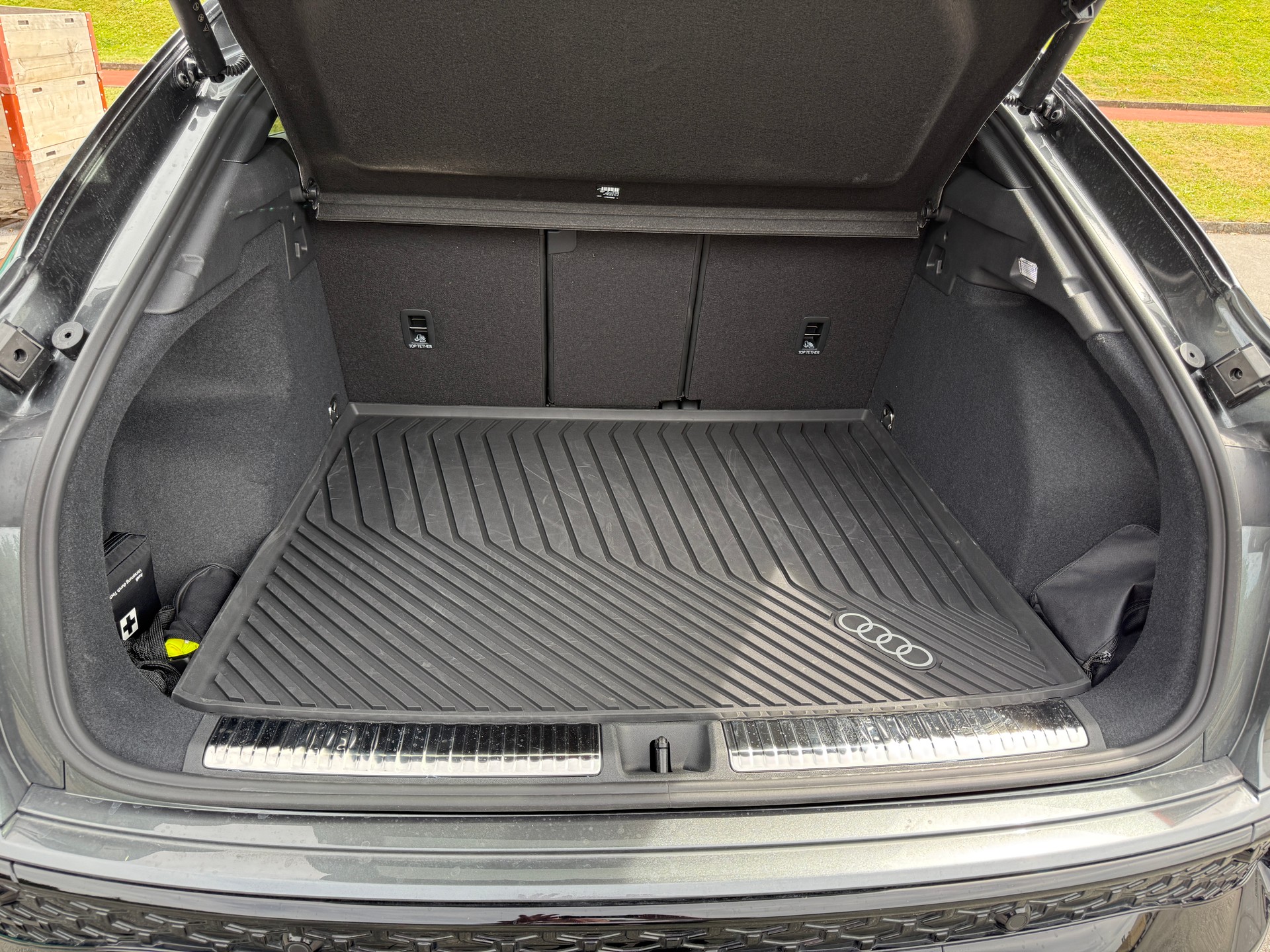 AUDI 2.0 TFSI S line quattro S-Tronic-image-5