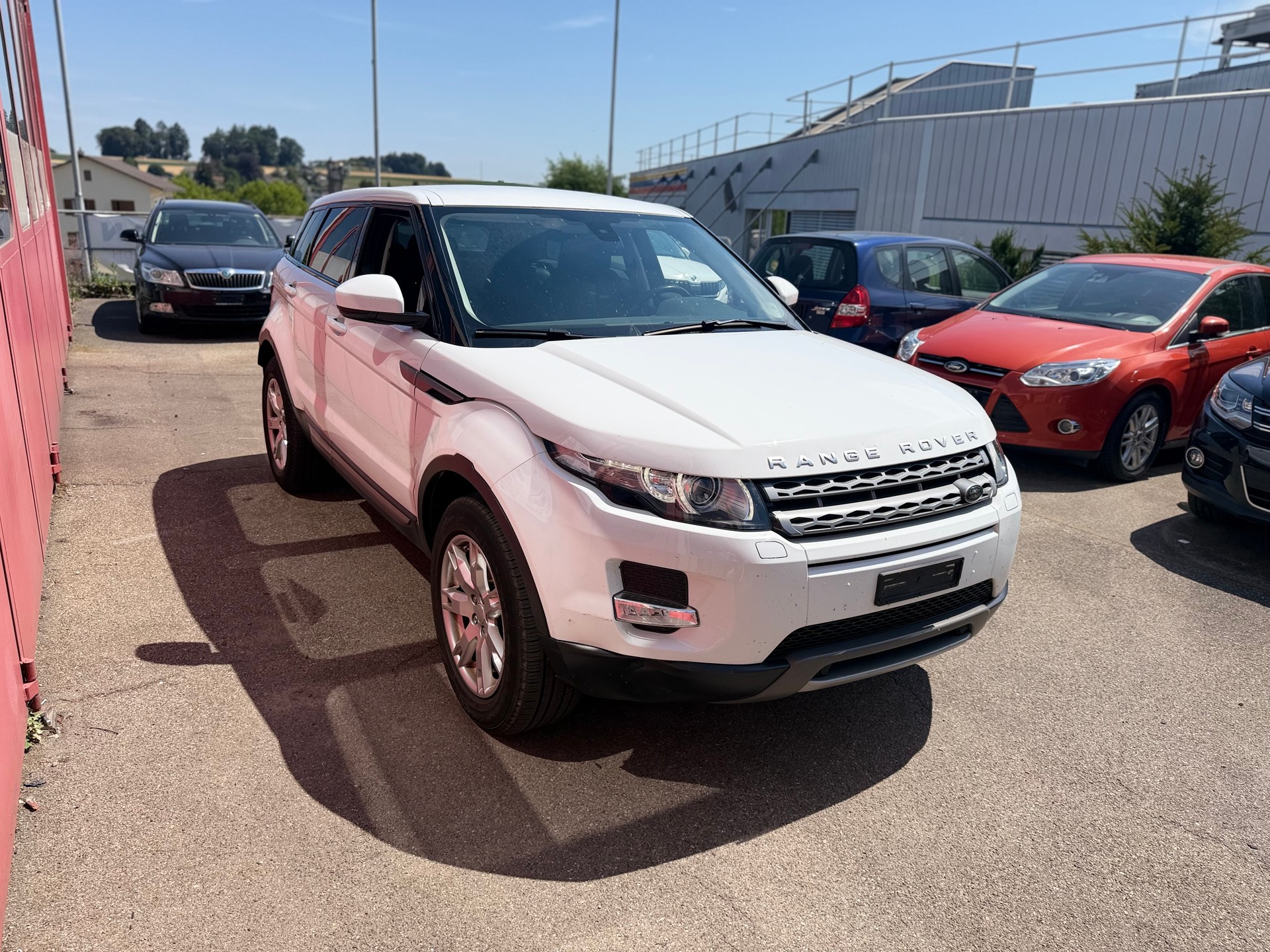 LAND ROVER Range Rover Evoque 2.2 Pure TD4-image-1