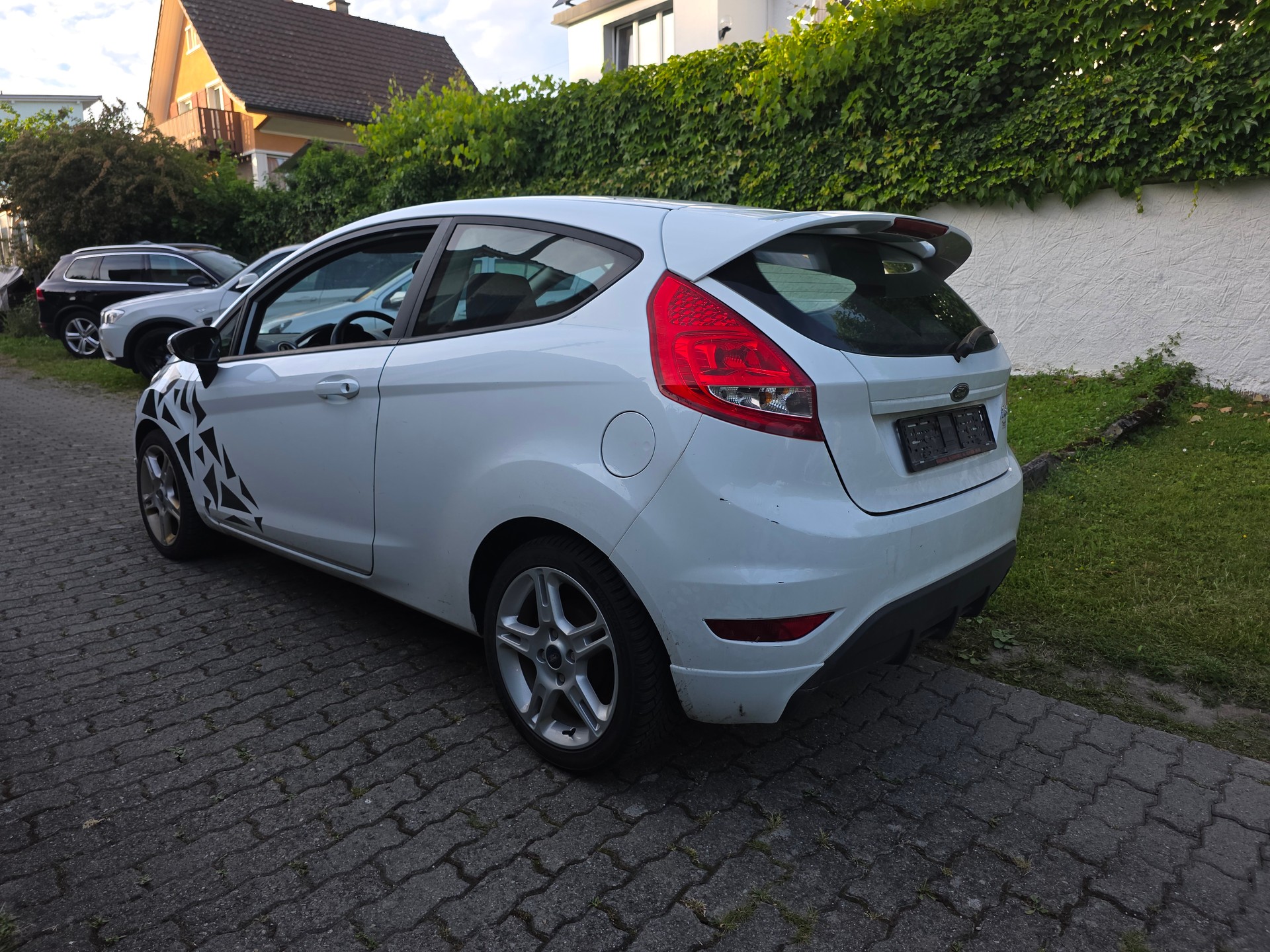FORD Fiesta 1.6 16V Sport-image-1