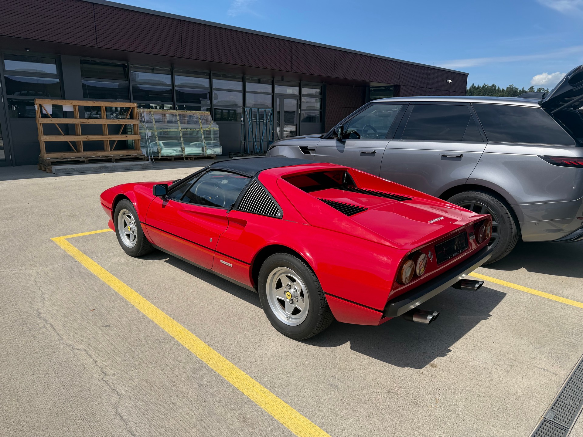FERRARI GTSi-image-4